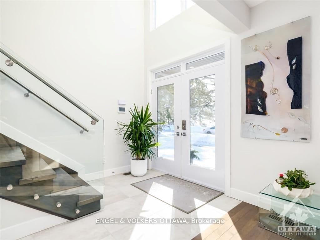 615 Island Park Crescent, Ottawa, ON — photo 2