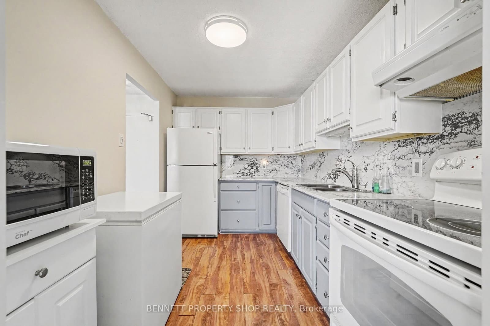 2011 - 665 Bathgate Drive, Ottawa, ON — photo 3