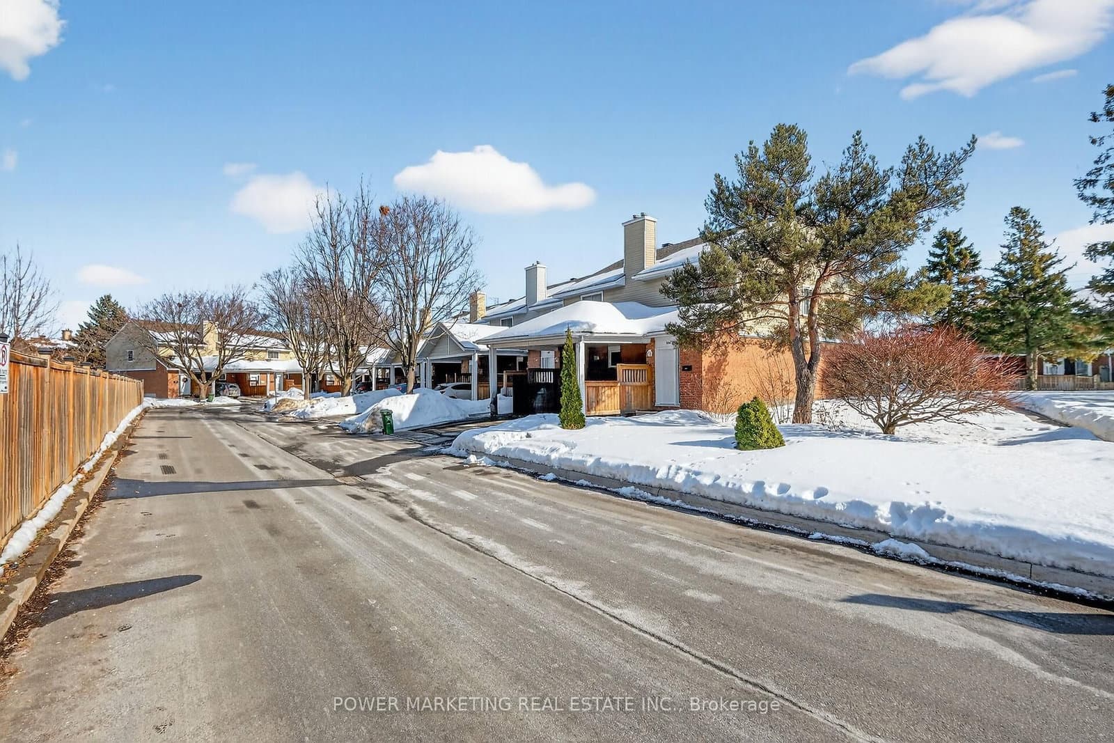 104 BANNERHILL, Ottawa, ON — photo 2