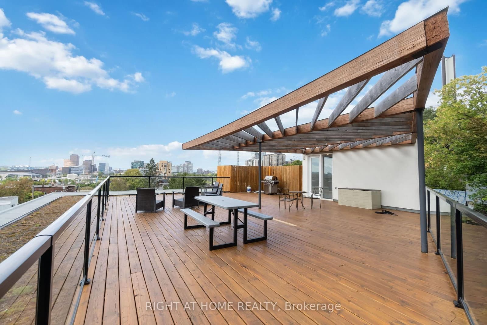 305 - 22 Perkins Street, Ottawa, ON — photo 2