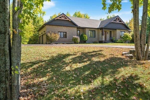 524 Osmond Daley Drive, Carp, ON — photo 2