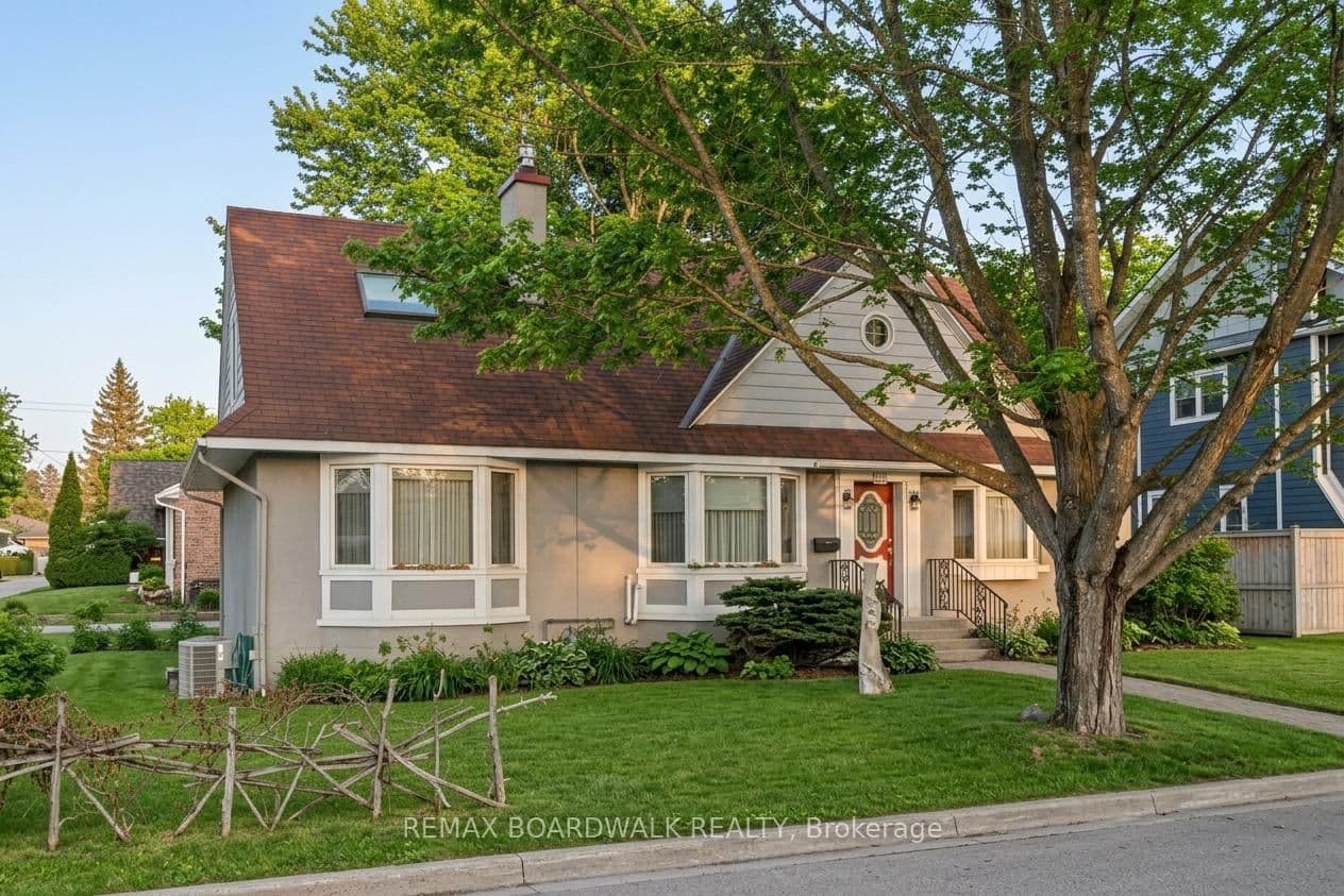 961 Kingsmere Avenue, Ottawa, ON