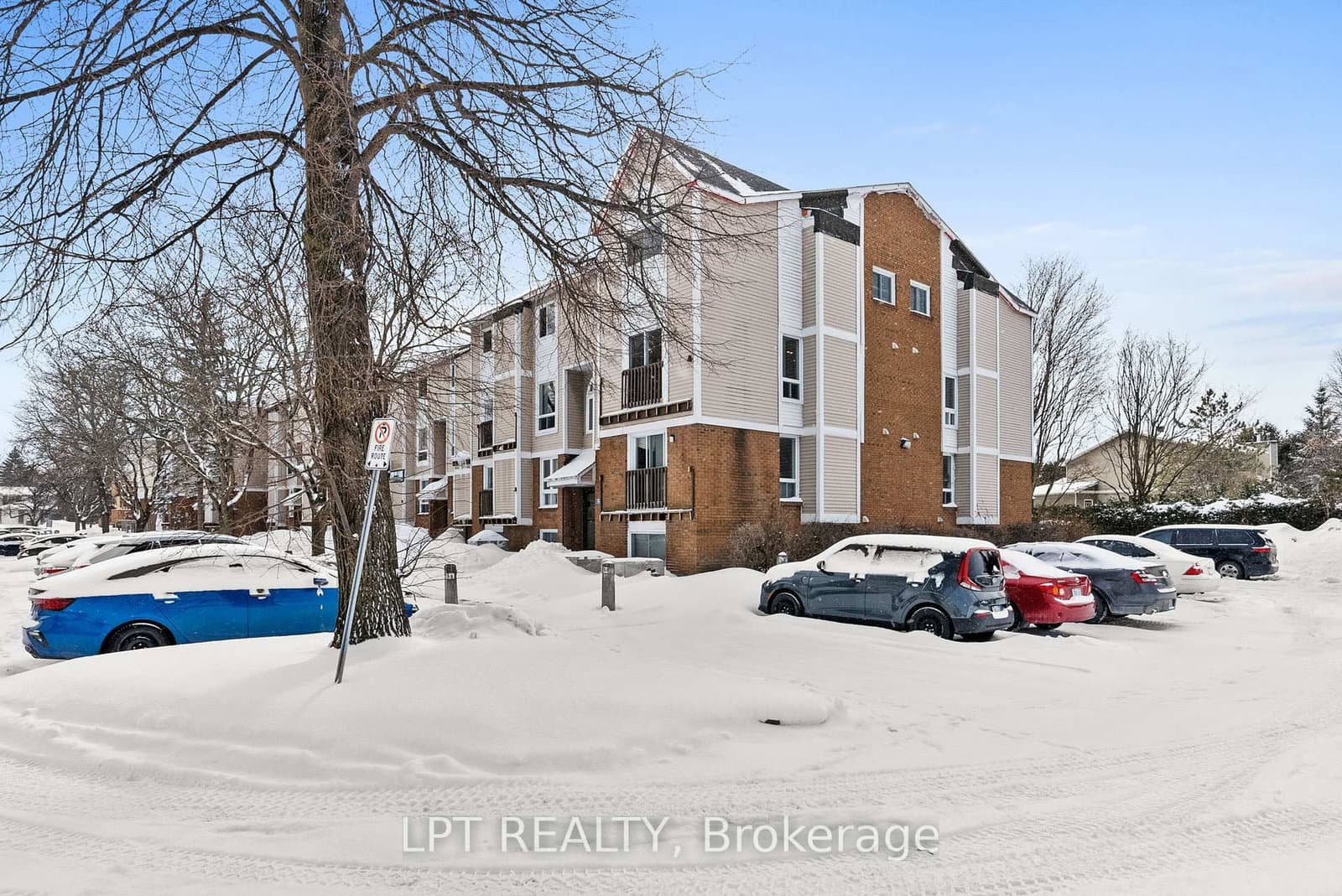 4 - 260 Fenerty Court, Ottawa, ON — photo 3