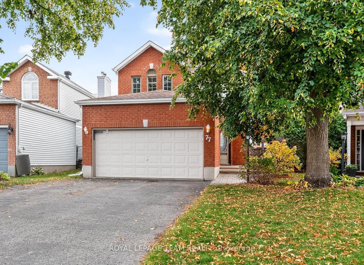 77 Armagh Way, Ottawa, ON