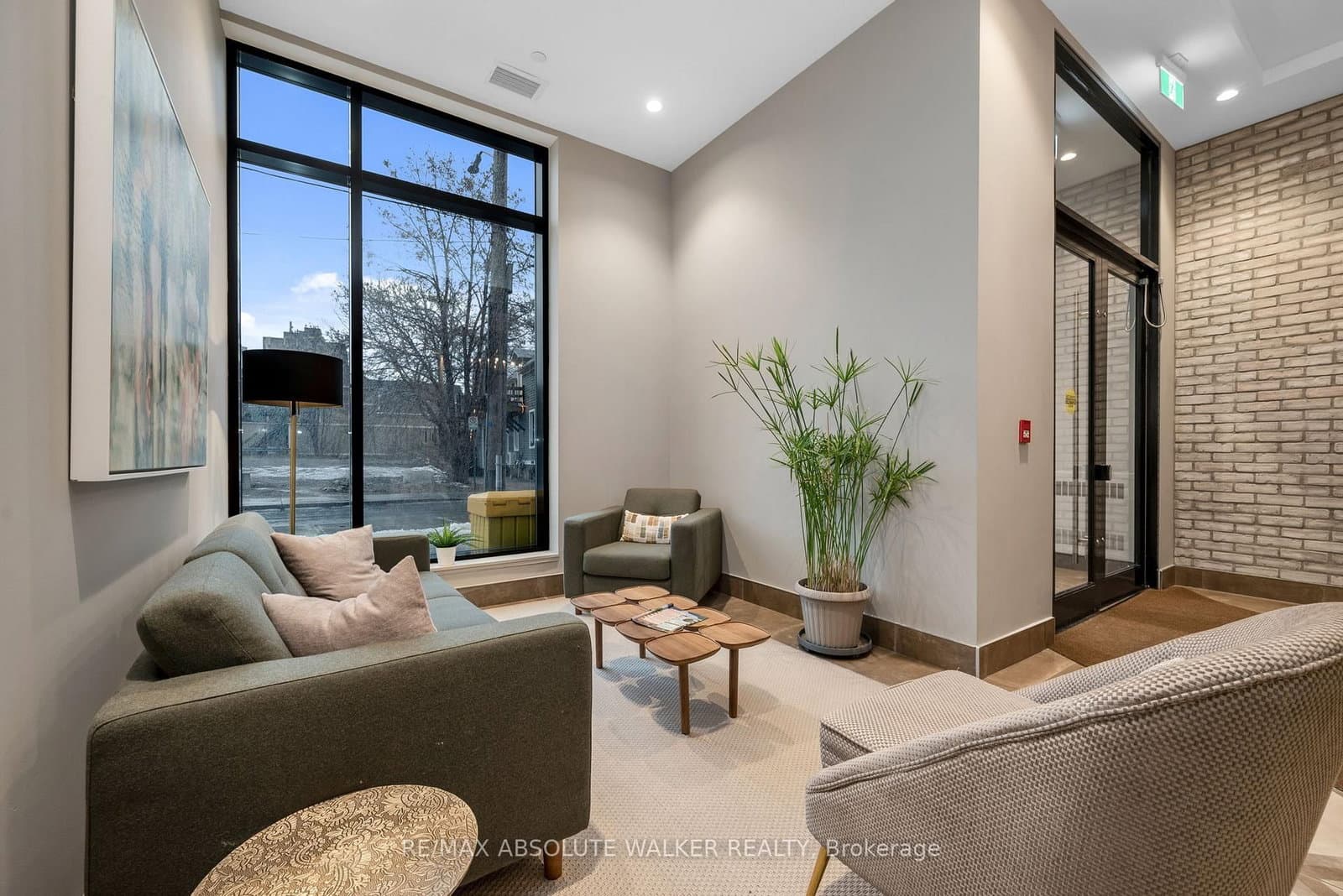 218 - 60 Springhurst Avenue, Ottawa, ON — photo 2