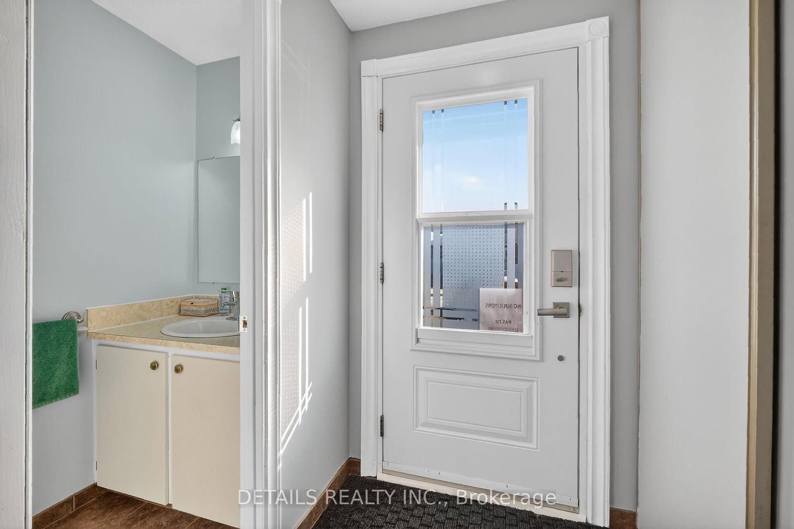 1029 Avignon Court, Ottawa, ON — photo 3