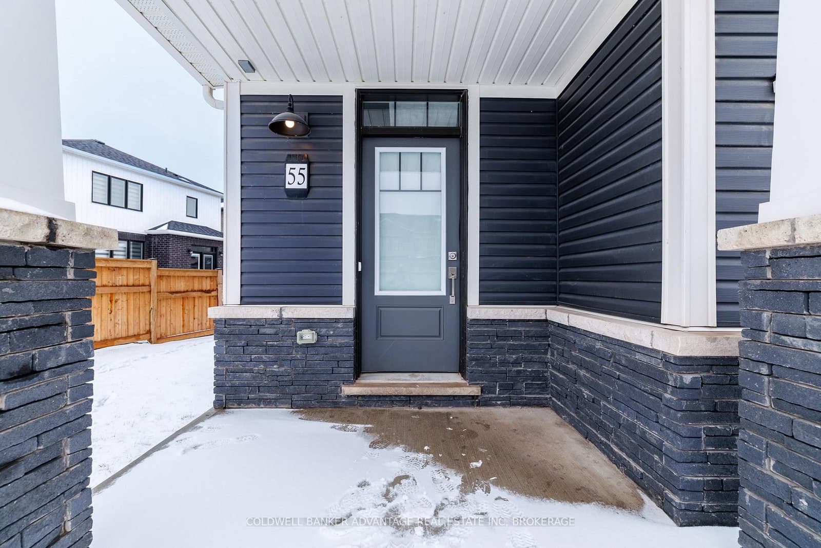 55 Rowlock Street, Welland, ON — photo 3