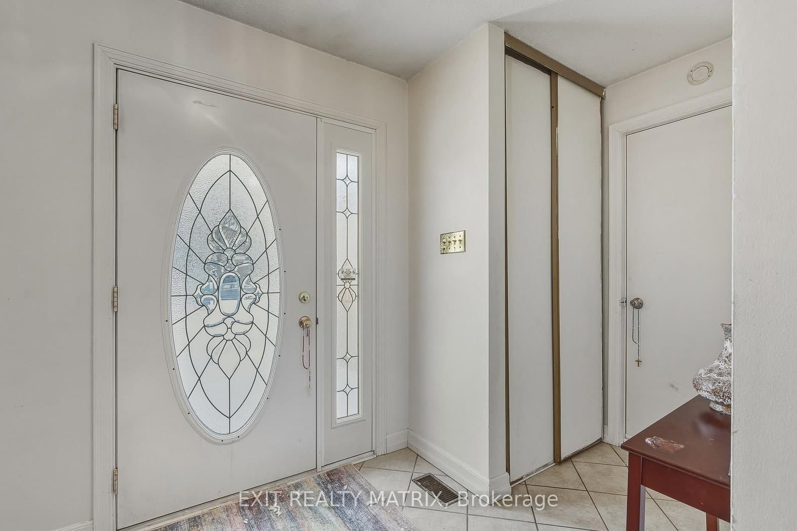 1123 Burgundy Lane, Orleans, ON — photo 3