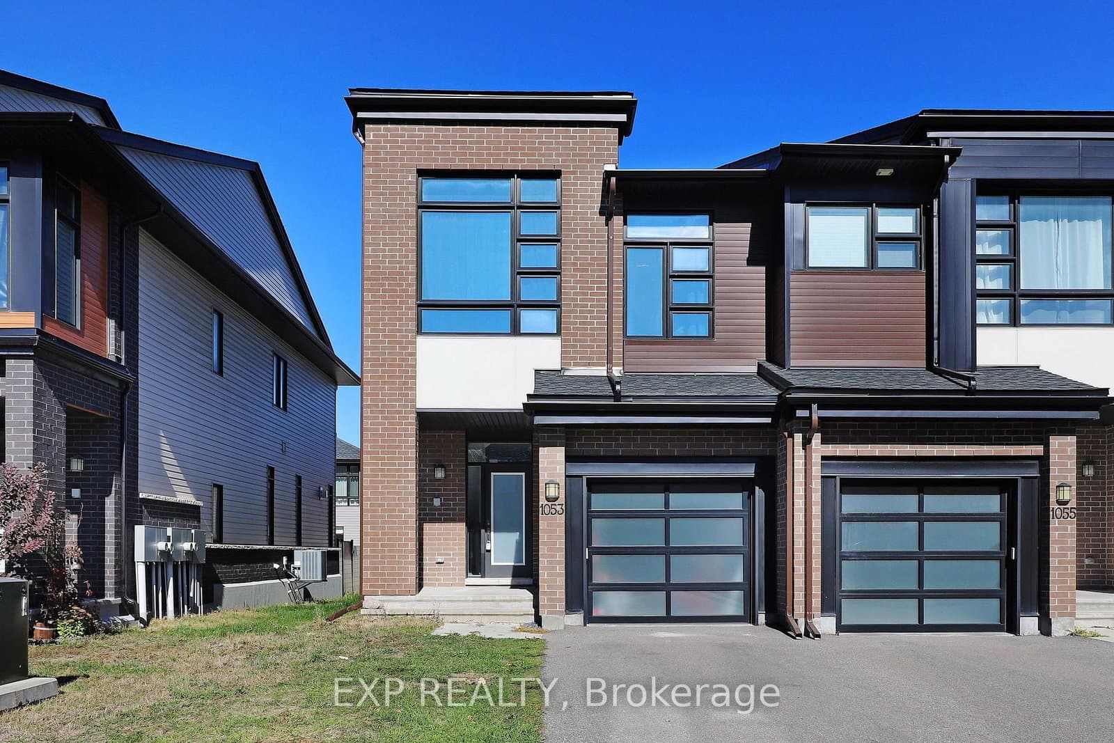 1053 Lunar Glow Crescent, Ottawa, ON