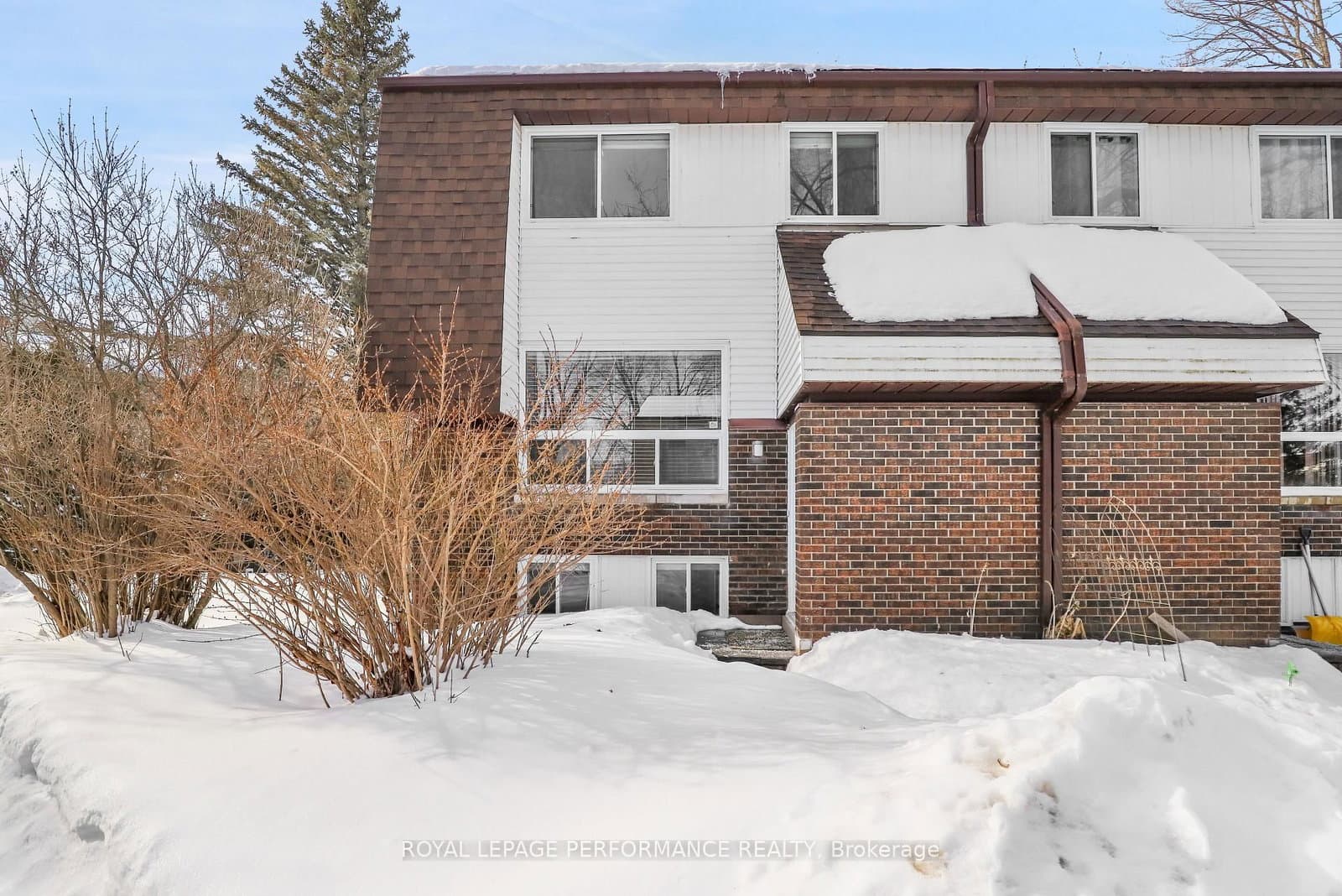 8D Lovell Lane, Ottawa, ON — photo 2