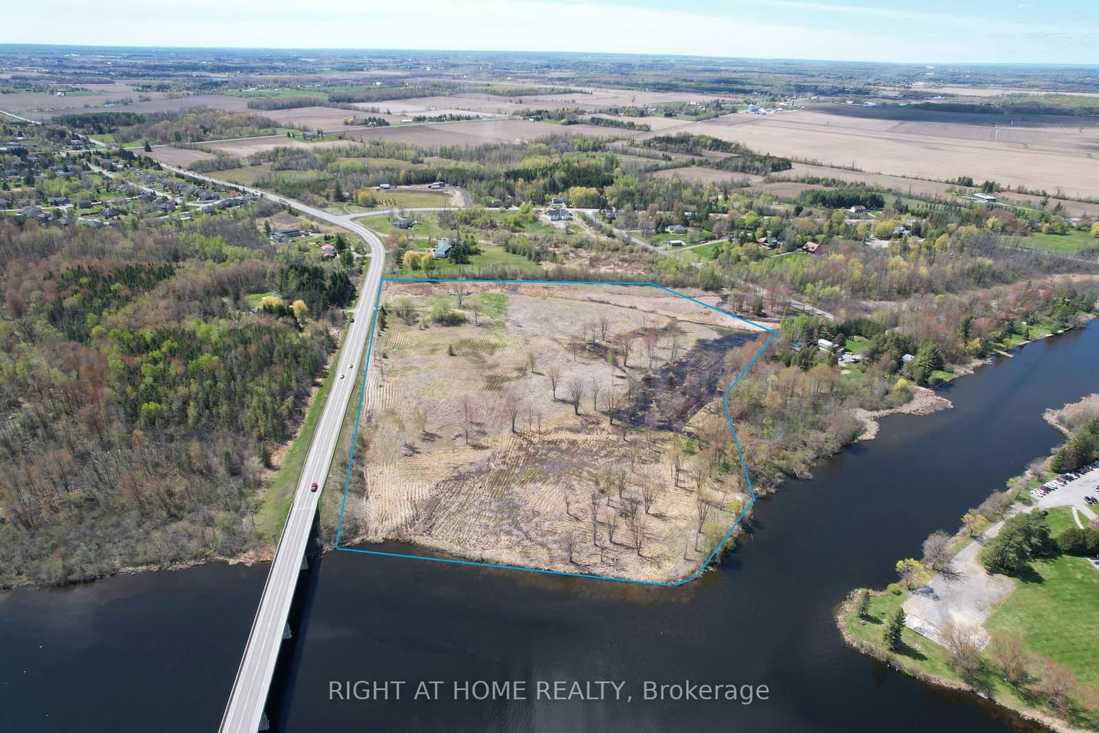 000 Sutherland Drive, Manotick, ON