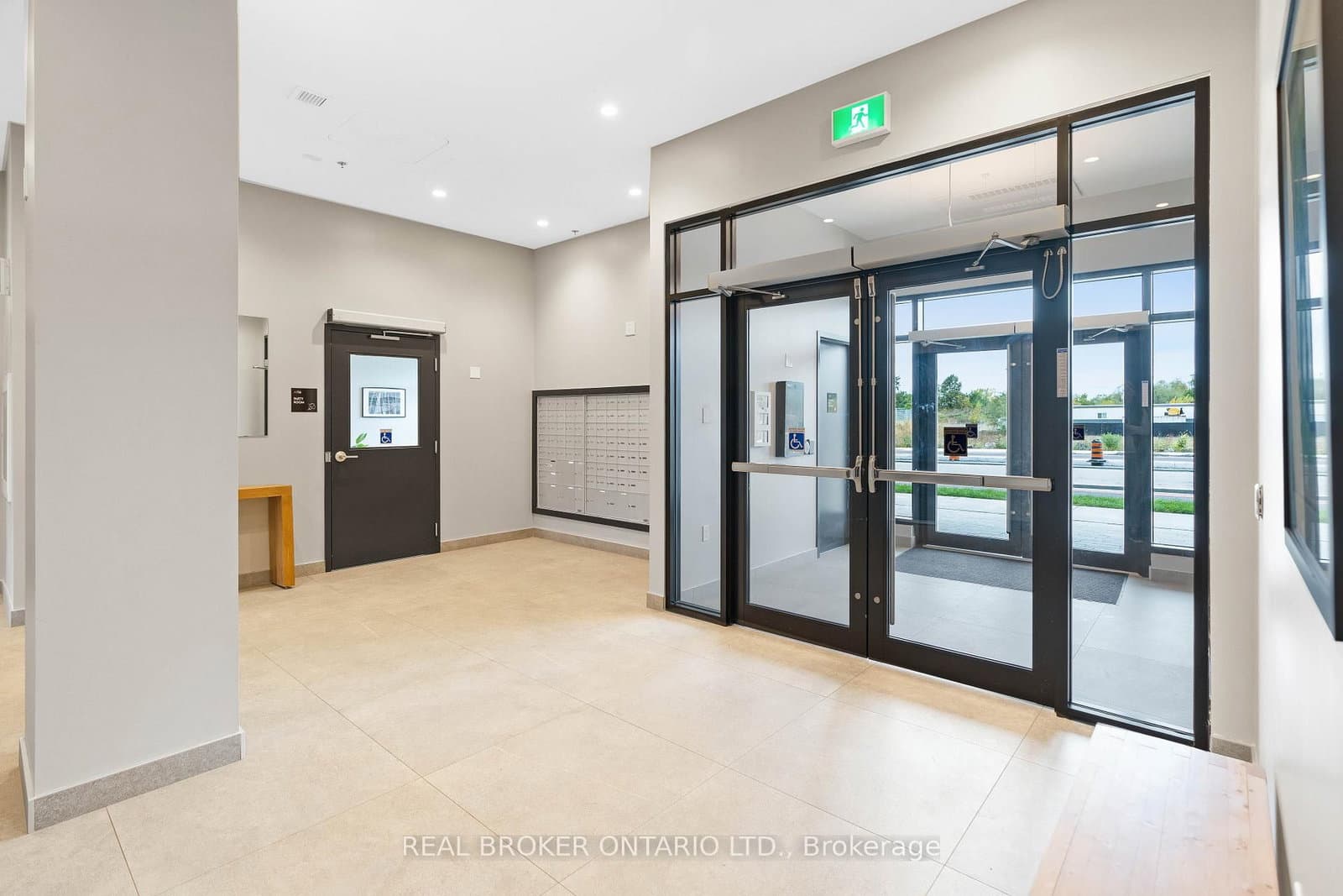 219 - 1350 Hemlock Street, Ottawa, ON — photo 2