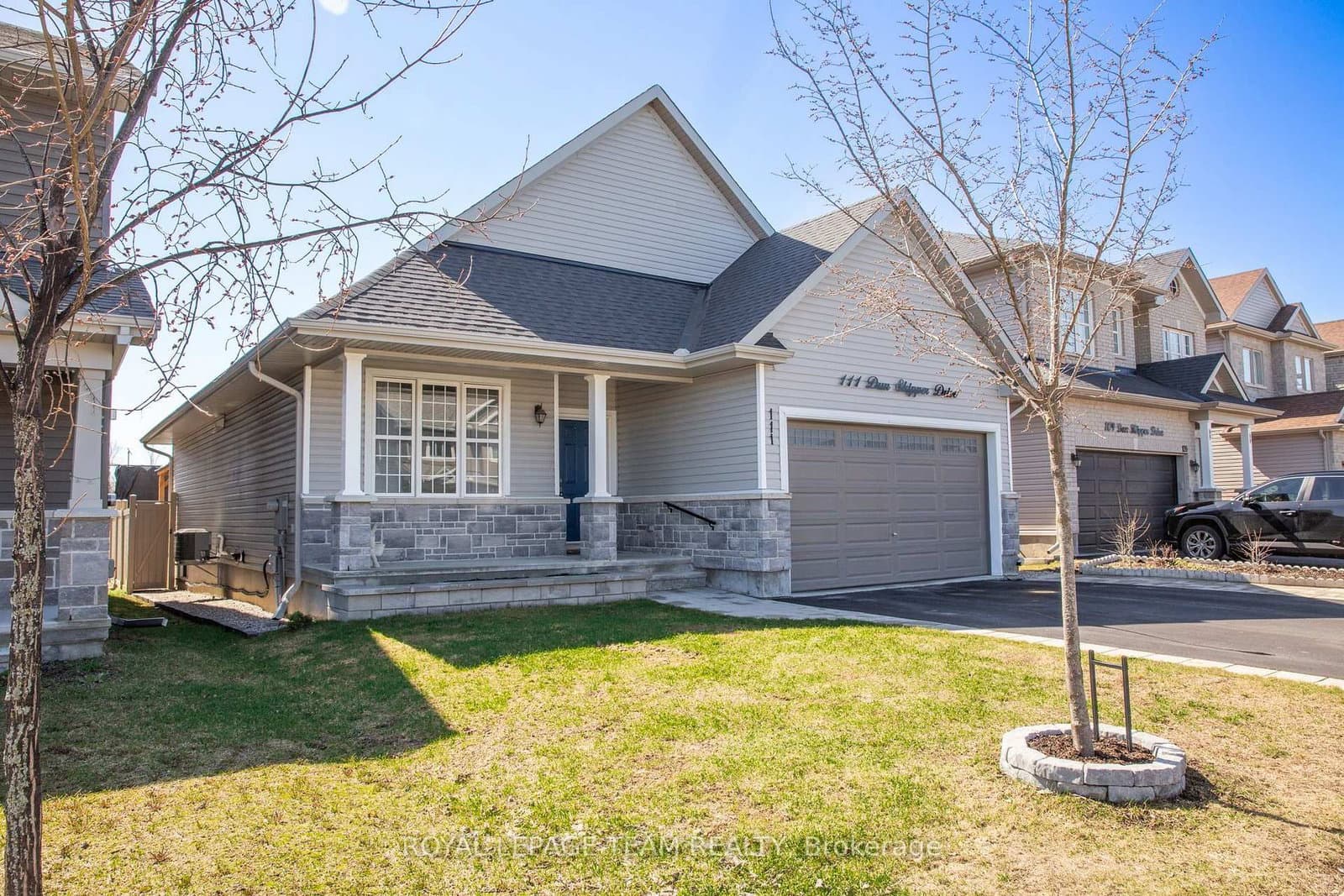 111 Dun Skipper Drive, Ottawa, ON — photo 3