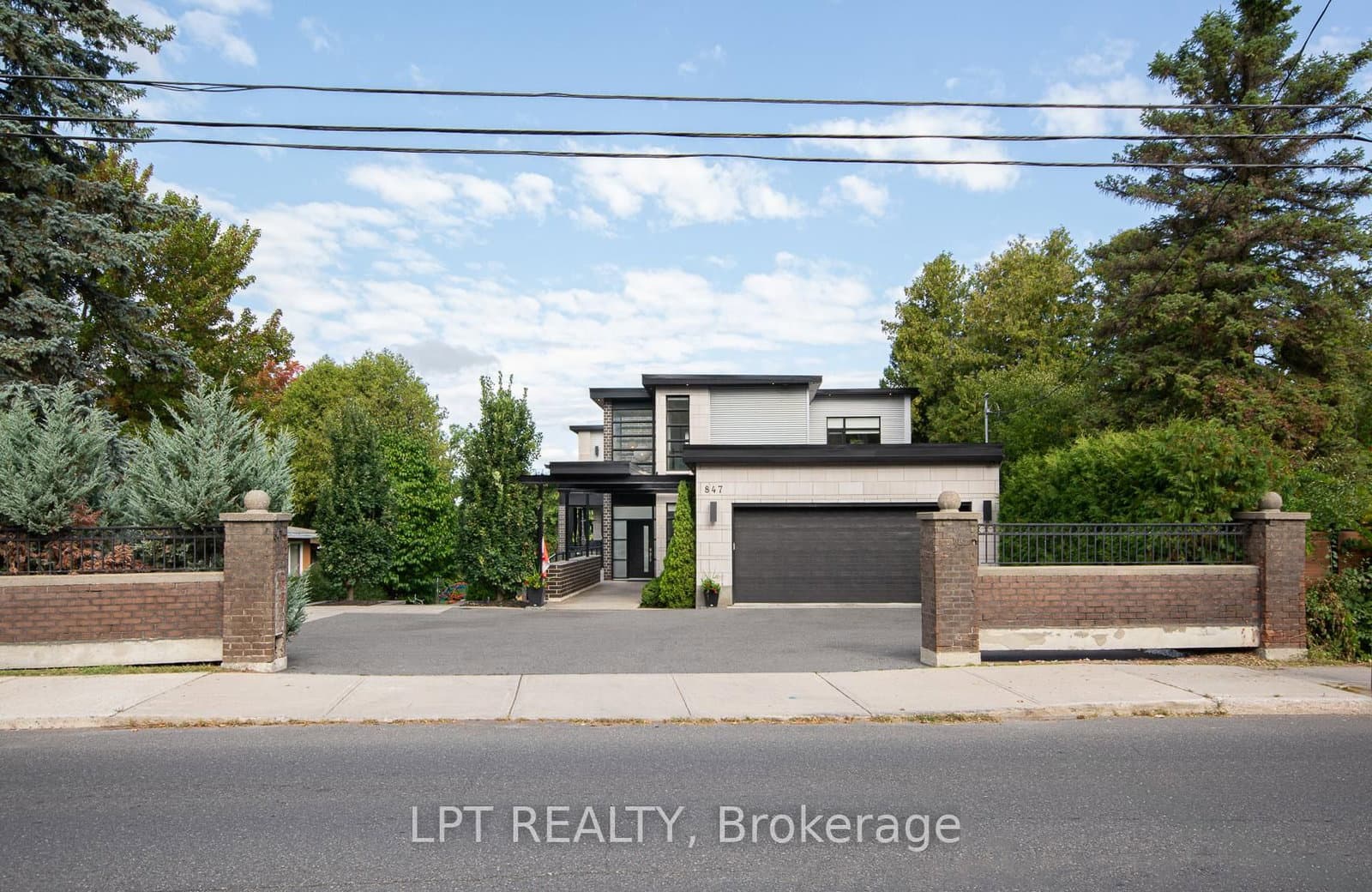 847 Walkley Road, Ottawa, ON