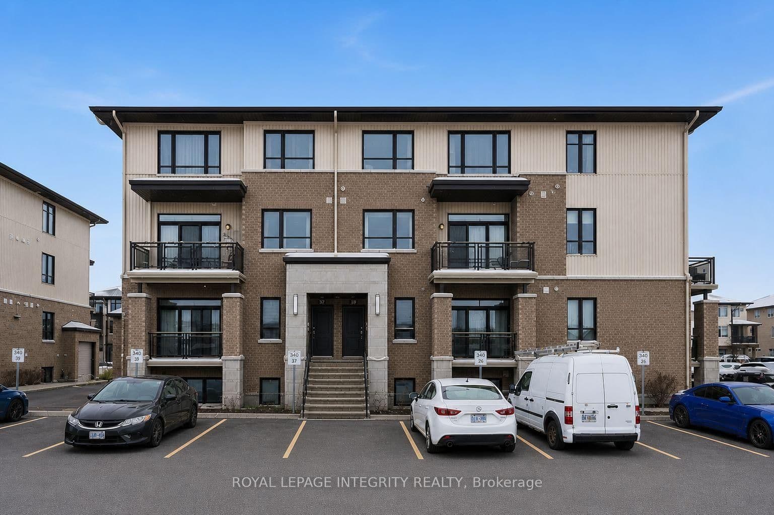 41 Carabiner Private, Ottawa, ON