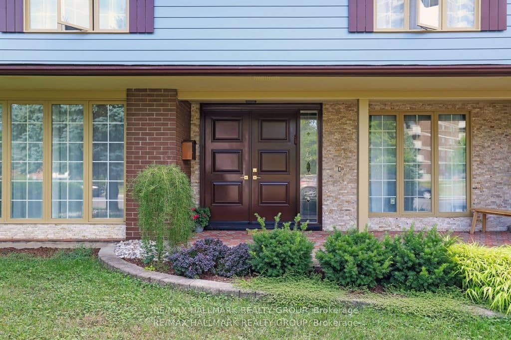 1712 Playfair Drive, Ottawa, ON — photo 2