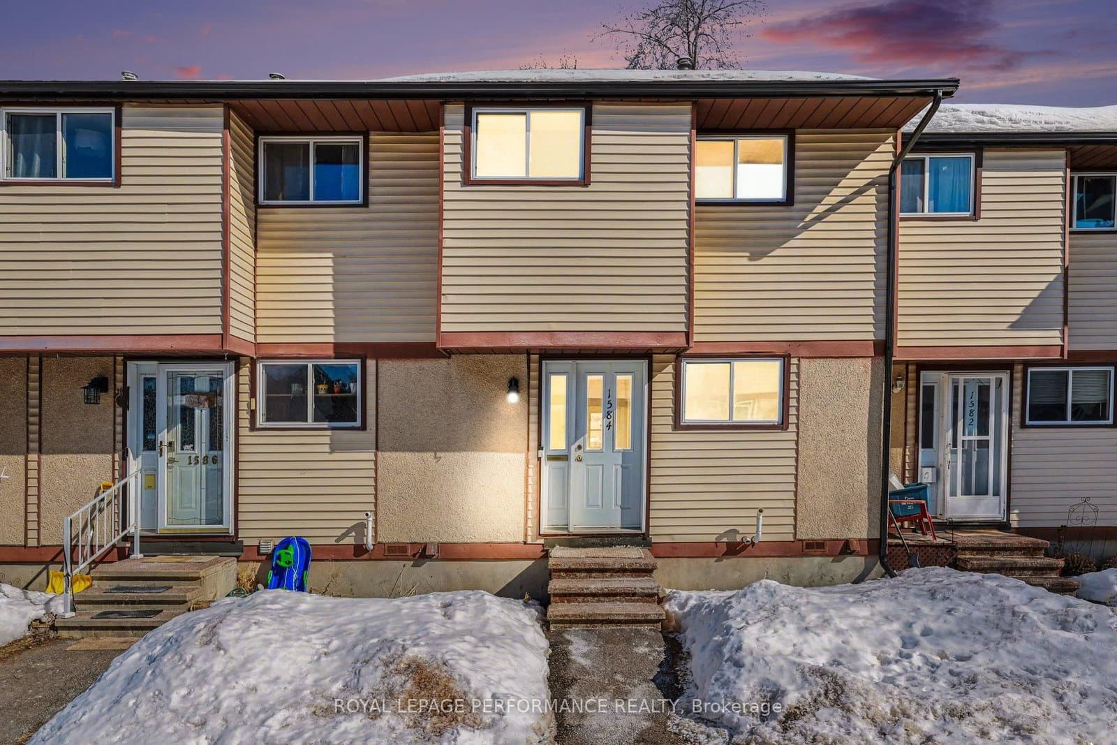 1584 Feather Lane, Ottawa, ON