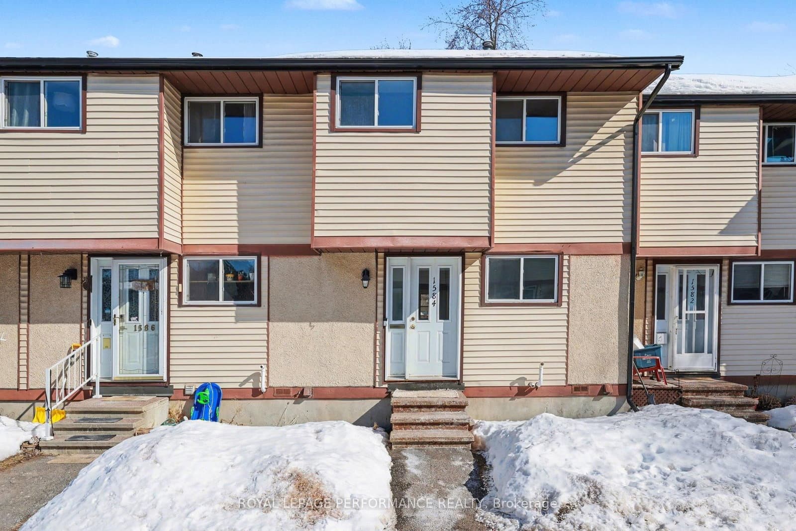 1584 Feather Lane, Ottawa, ON — photo 2