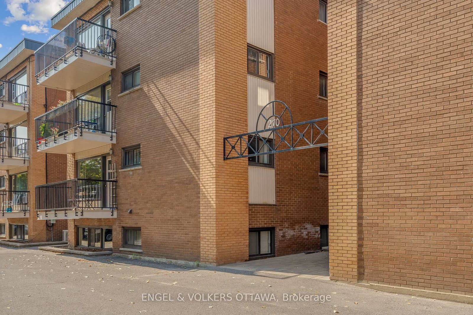 11 - 270 Beechwood Avenue, Ottawa, ON — photo 2