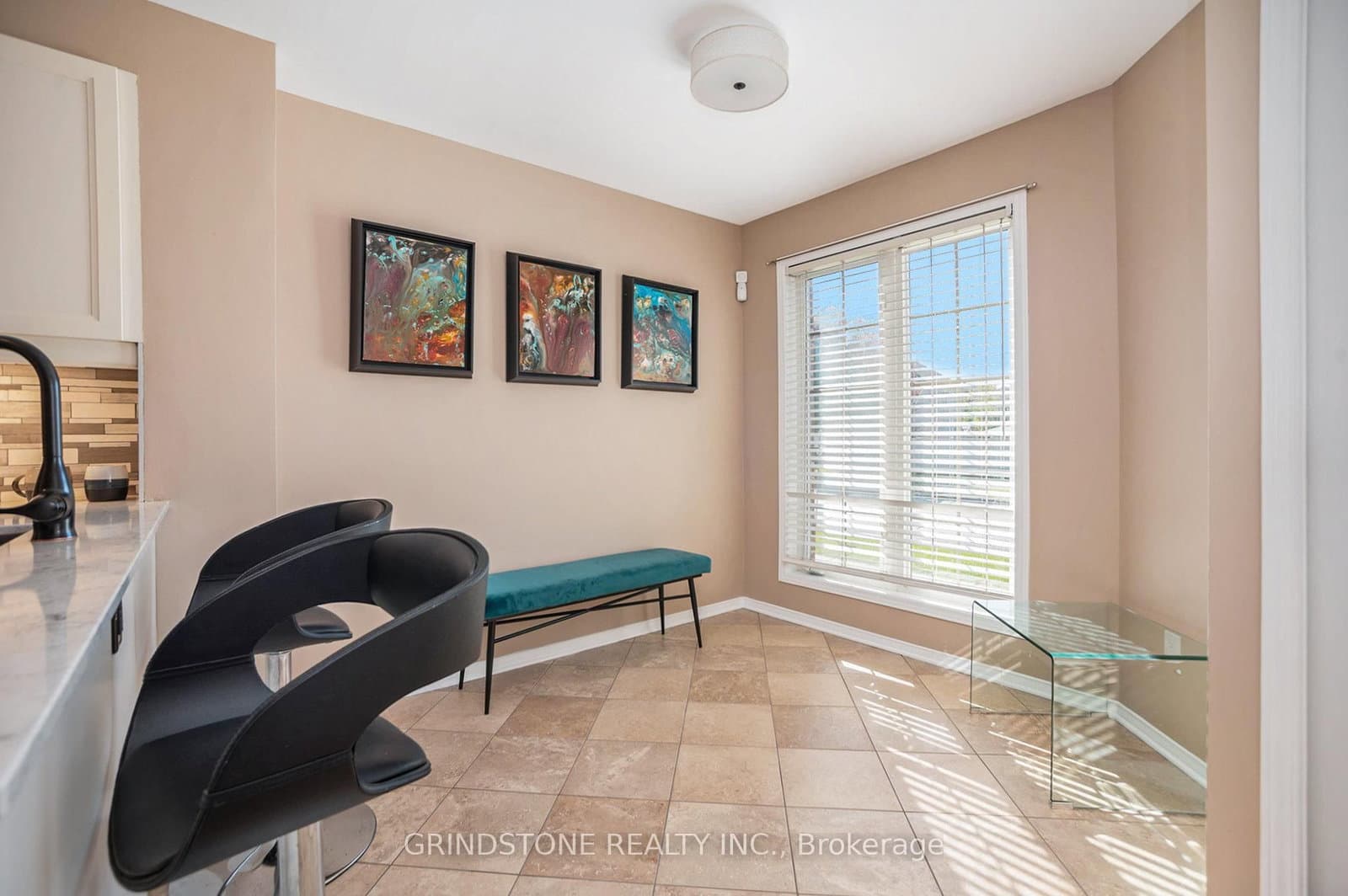 904 Longfields Drive, Ottawa, ON — photo 3