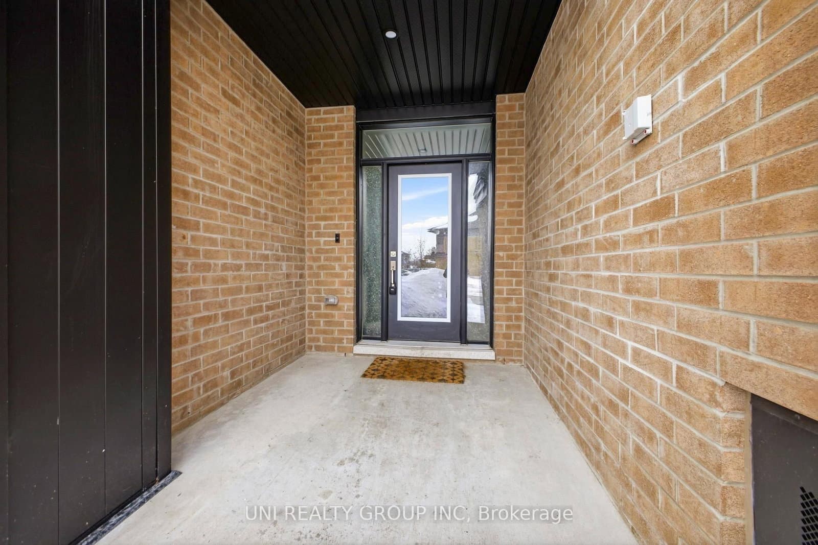 828 Chipping Circle, Ottawa, ON — photo 3