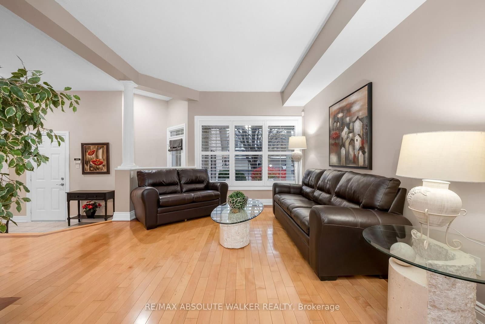 1662 Frenette Street, Ottawa, ON — photo 3