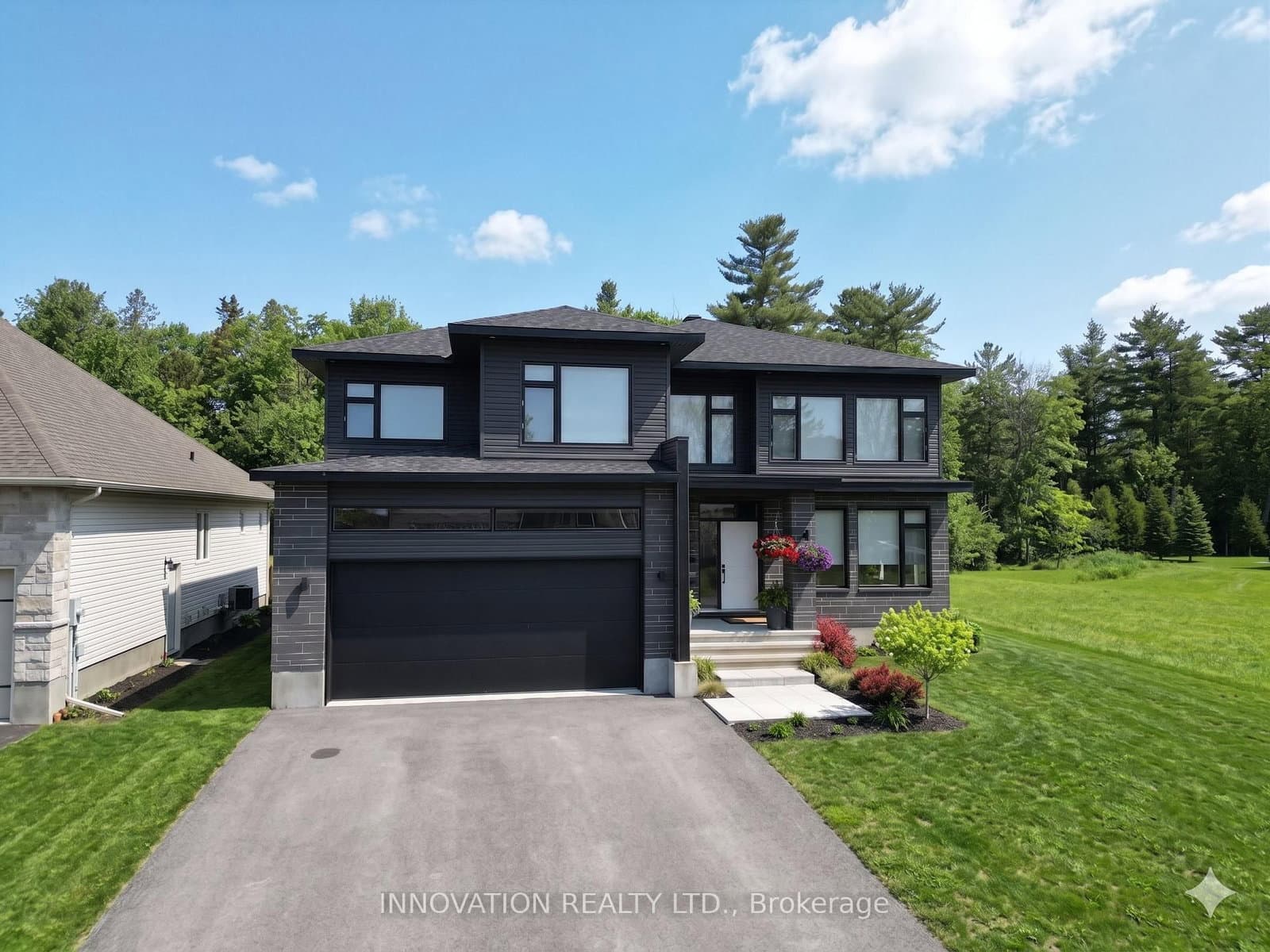 195 Charlies Lane, Carp, ON