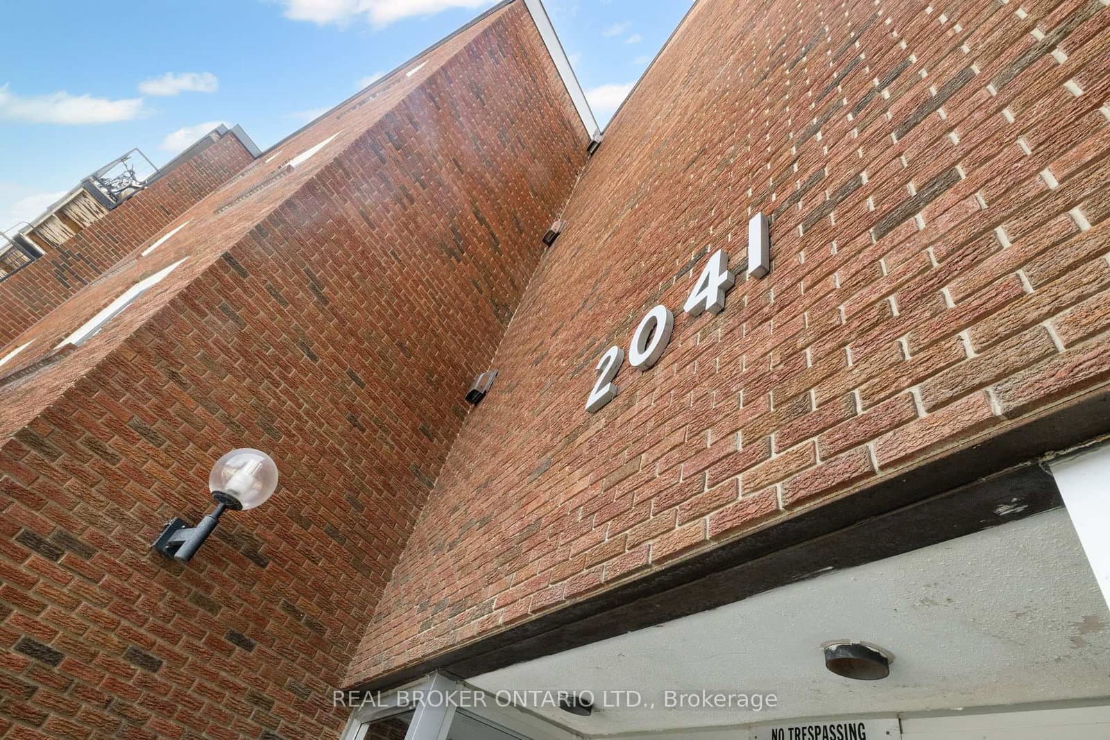 103C - 2041 Arrowsmith Drive, Ottawa, ON — photo 3