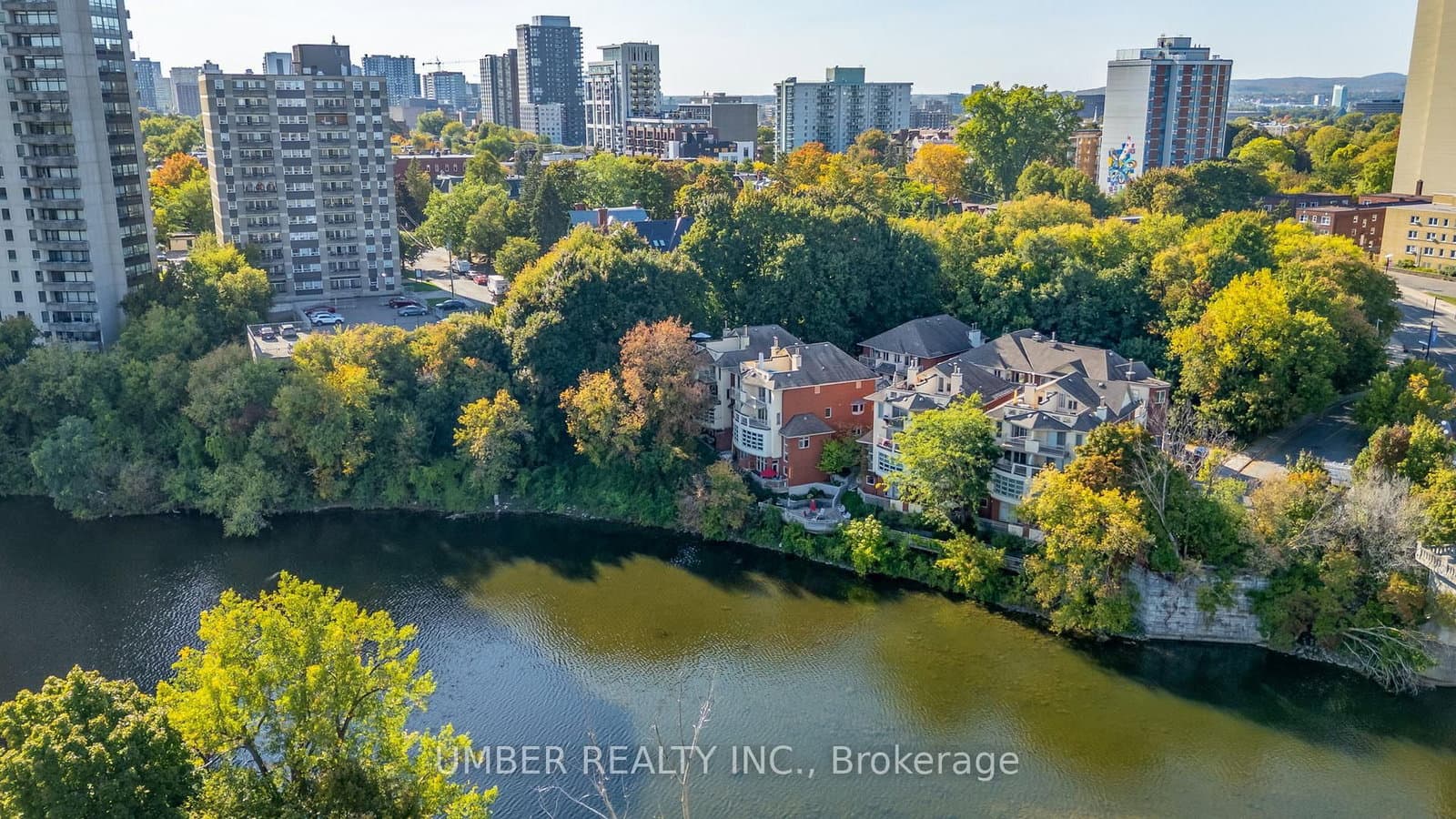 122D - 250 Fountain Place, Ottawa, ON