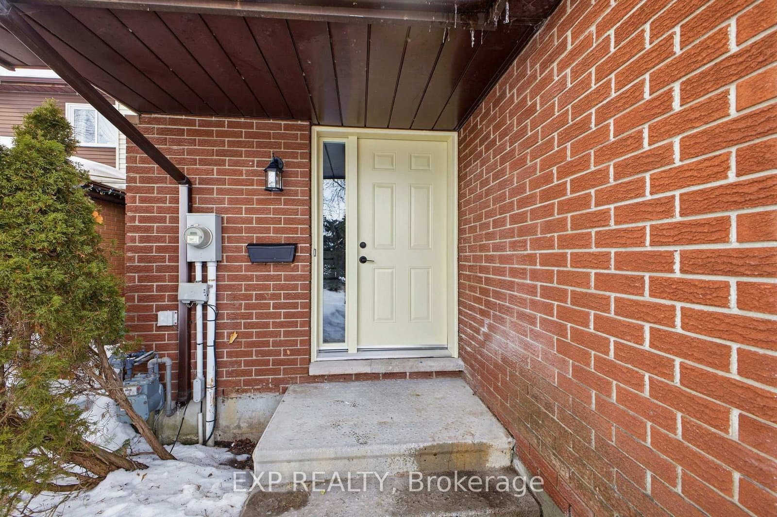 74 Shearer Crescent, Kanata, ON — photo 3