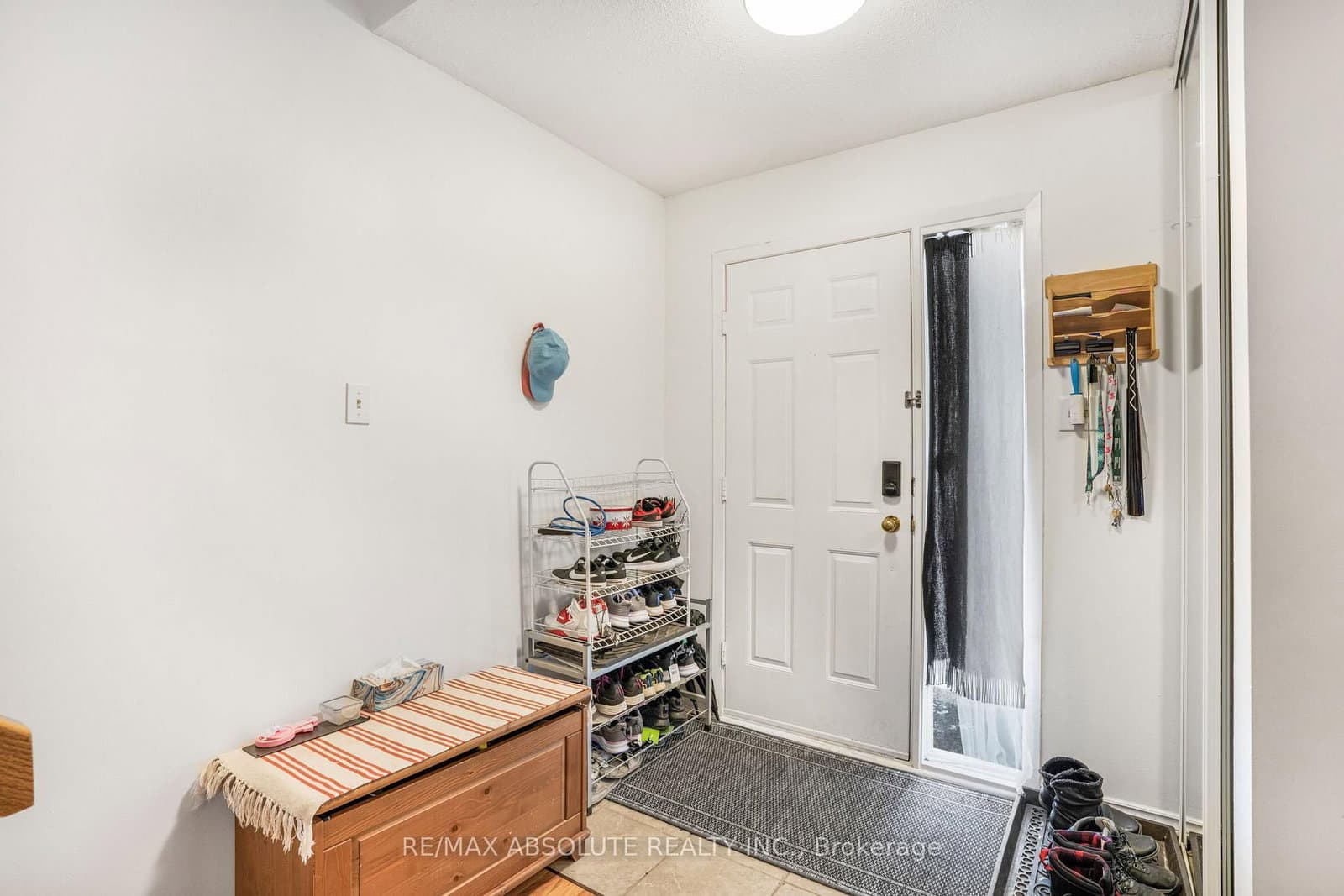 677 Mathieu Way, Ottawa, ON — photo 3