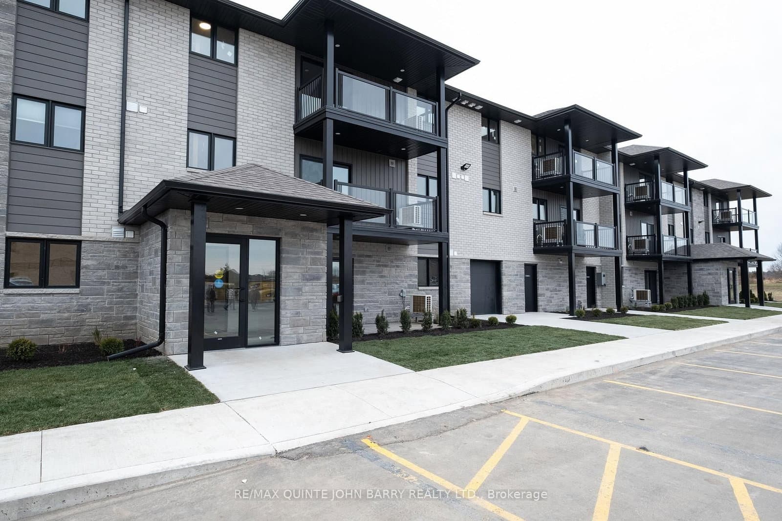 103-30 Hillside Meadow Drive, Quinte West, ON