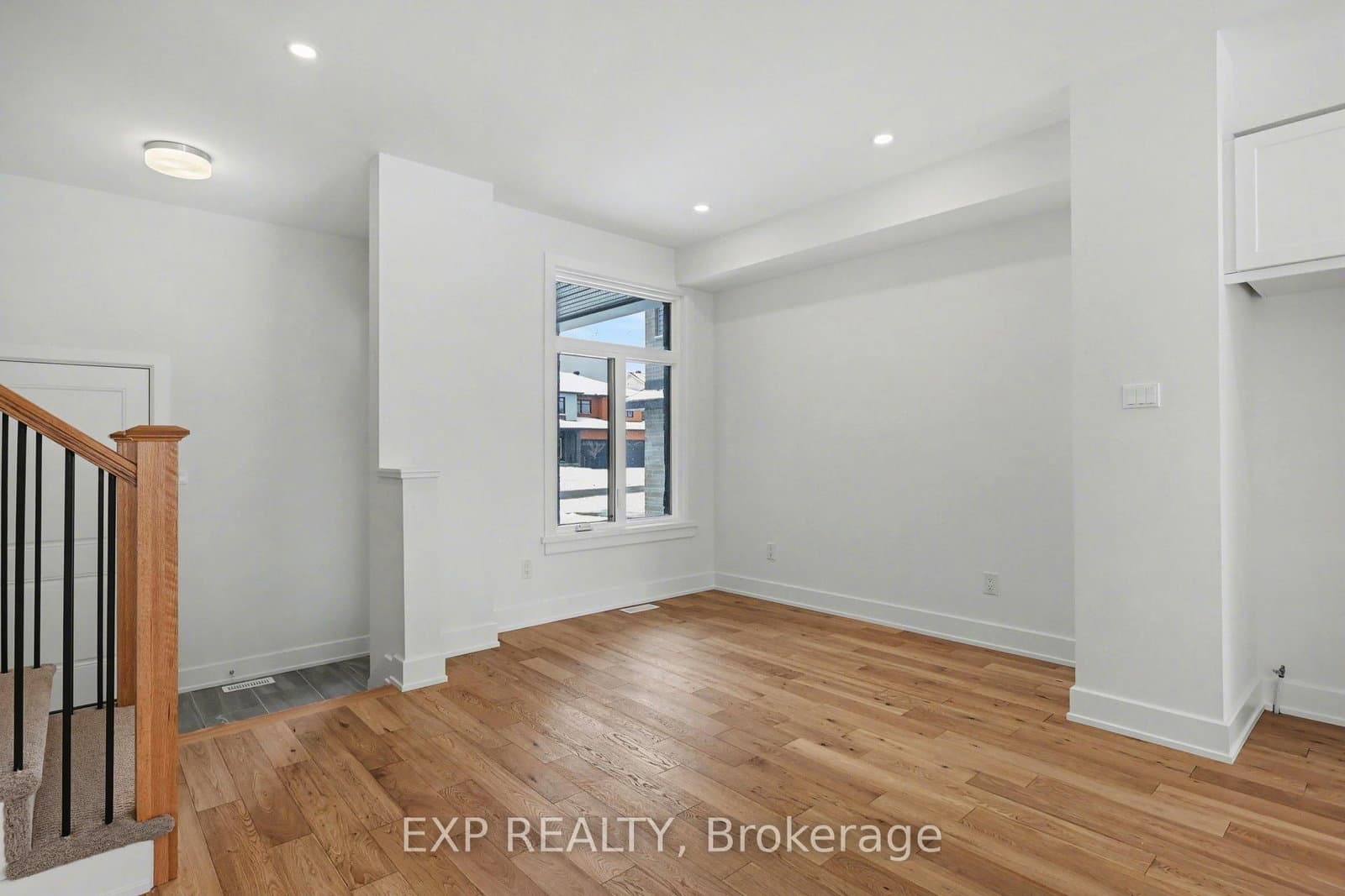 1180 Cope Drive, Ottawa, ON — photo 2