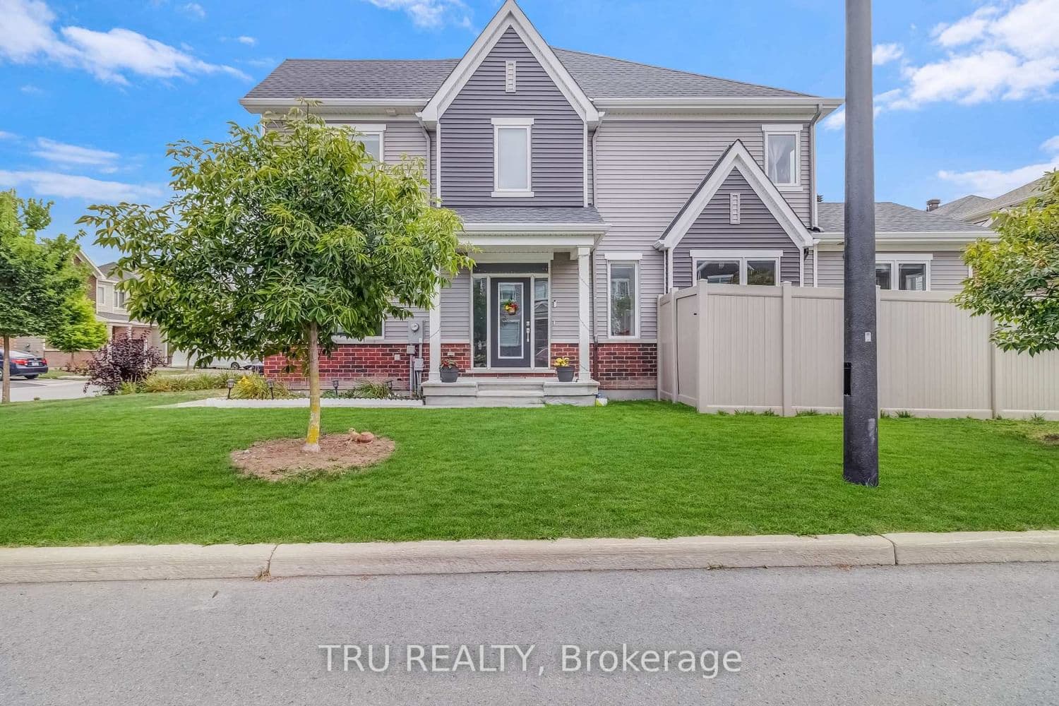 20 Coppermine Street, Ottawa, ON — photo 3