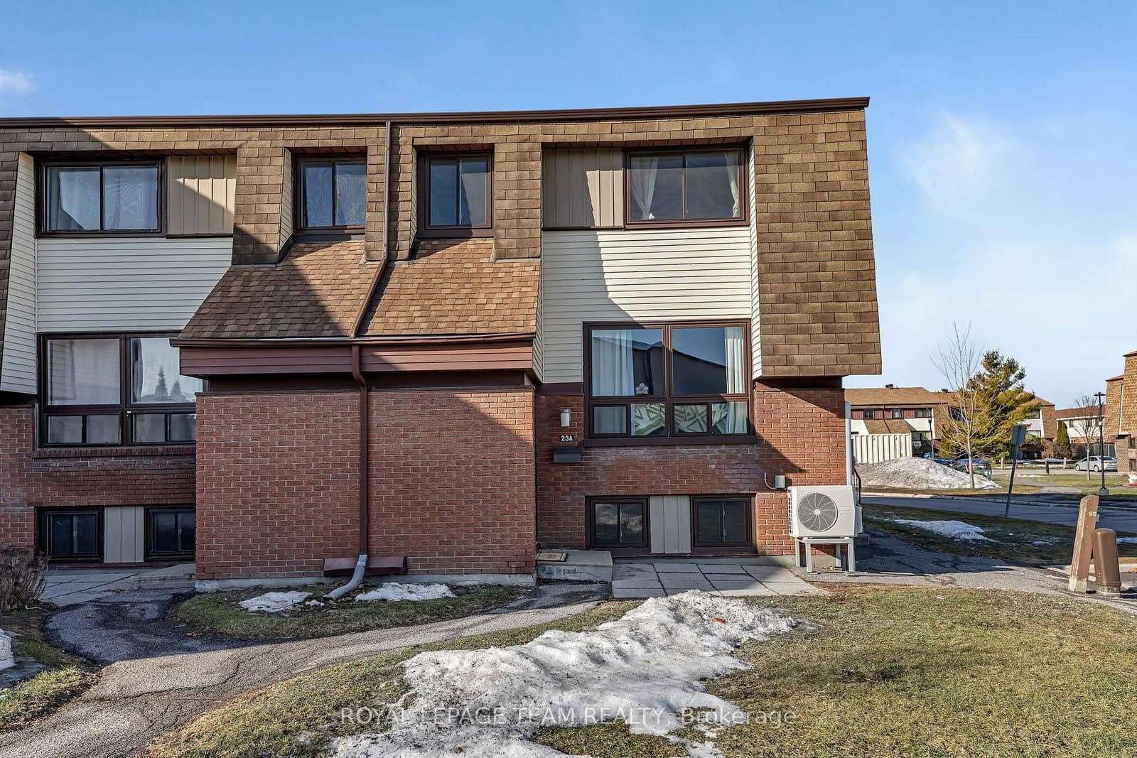 23A Woodvale Green, Ottawa, ON