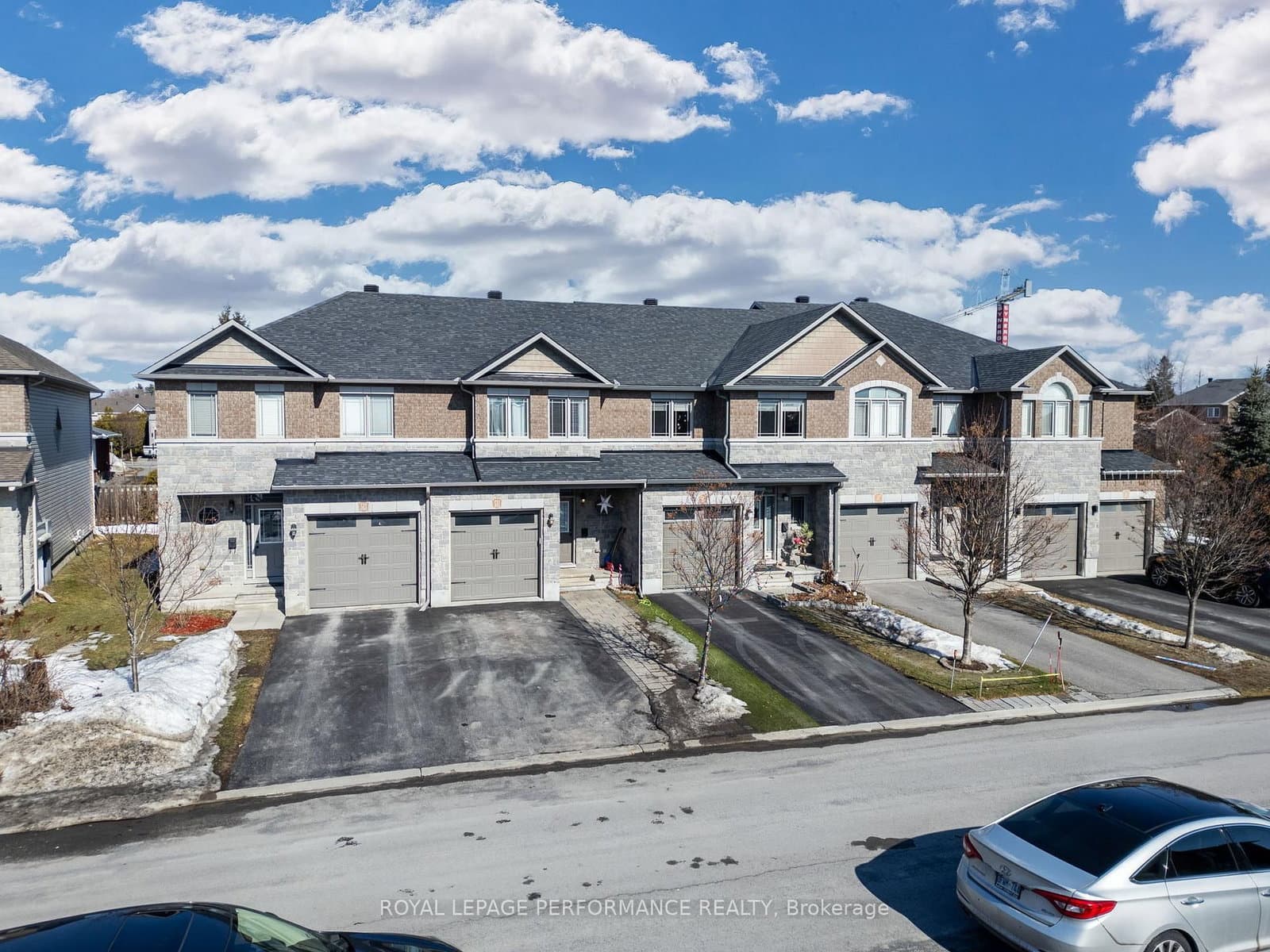 511 Voie Du Pin Rouge Way, Ottawa, ON