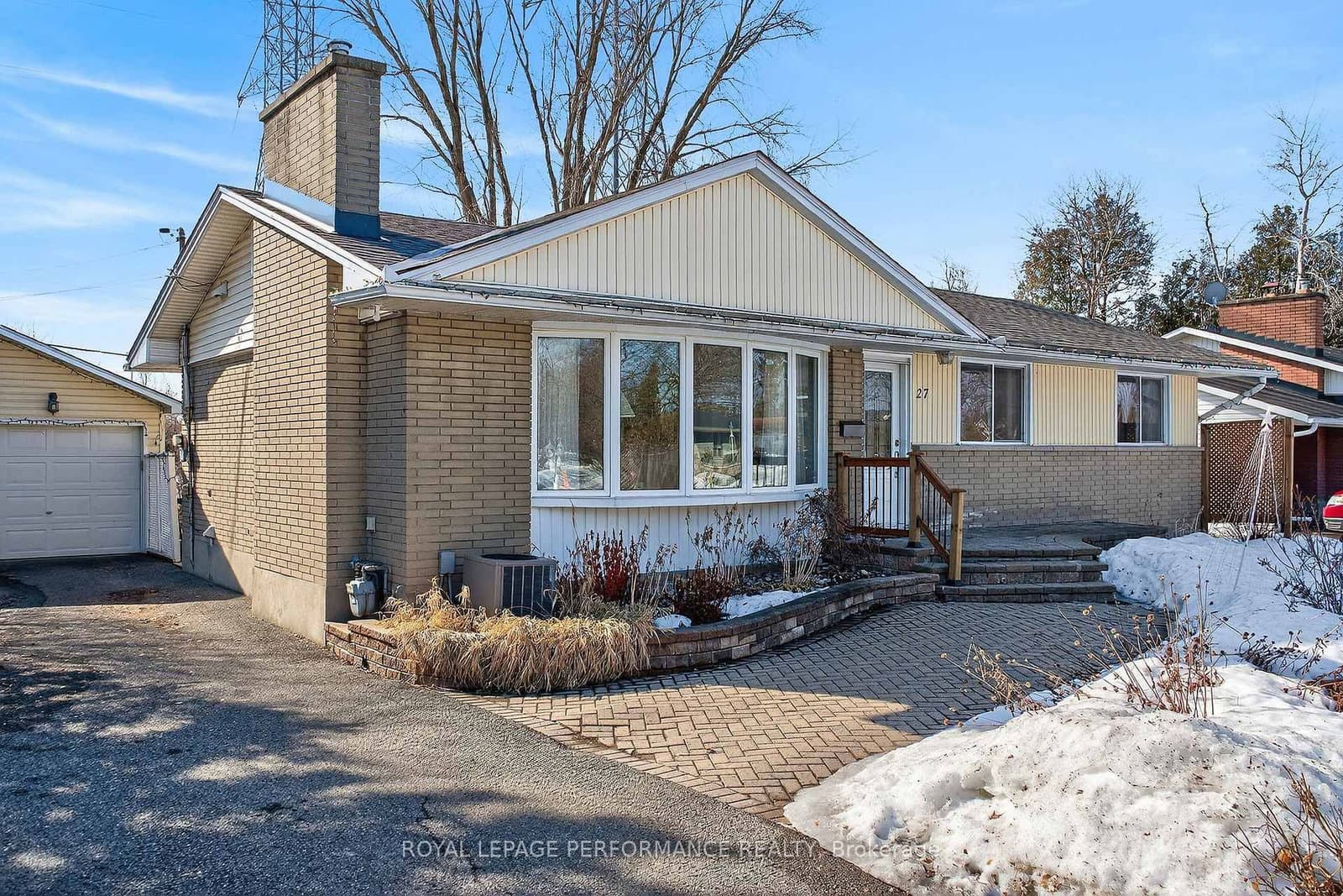 27 Ilkley Crescent, Ottawa, ON — photo 2