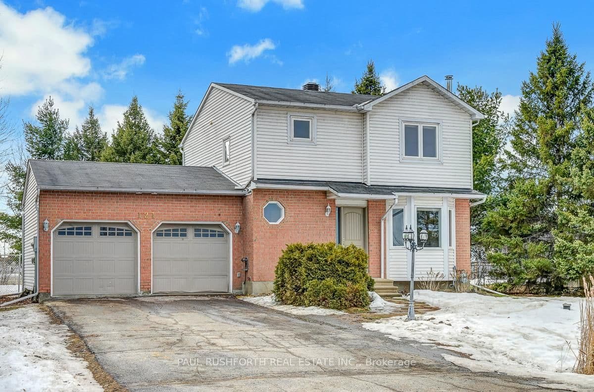 121 Porcupine Trail, Ottawa, ON