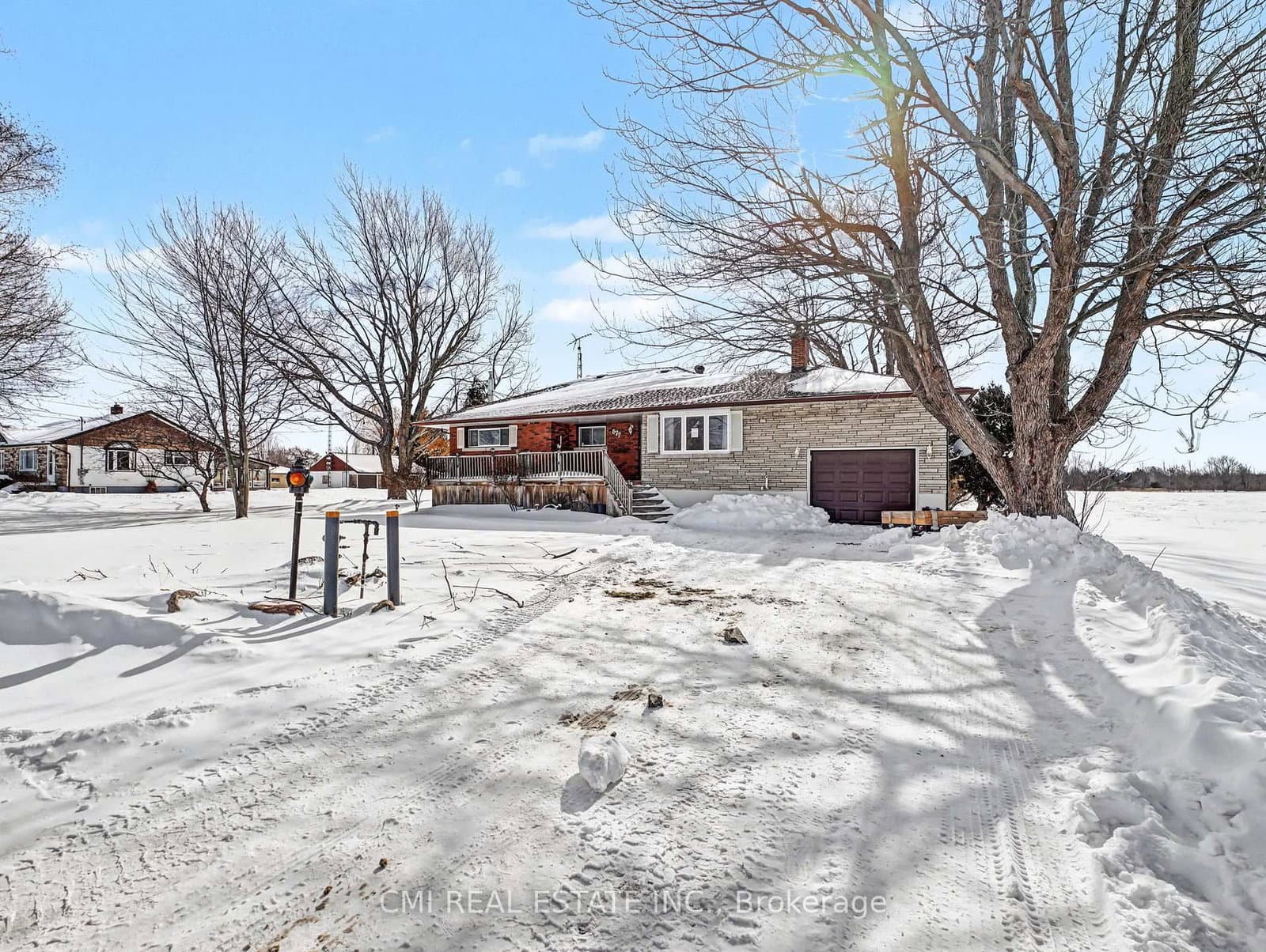 877 Killaly Street, Port Colborne, ON — photo 2