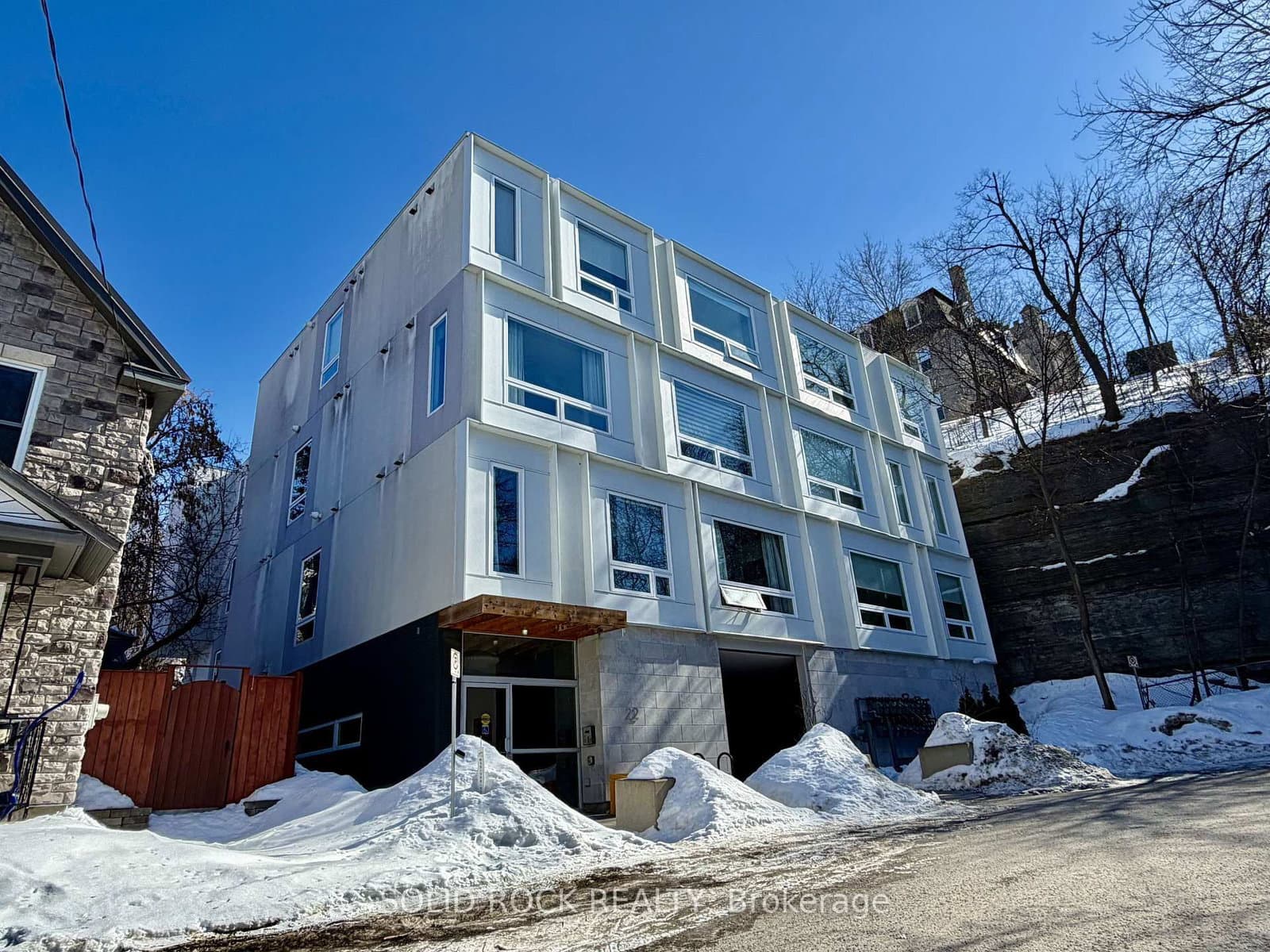 204 - 22 Perkins Street, Ottawa, ON