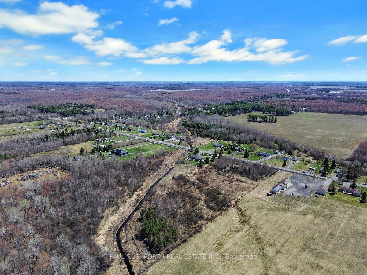 2667 Russland Road, Vars, ON — photo 3