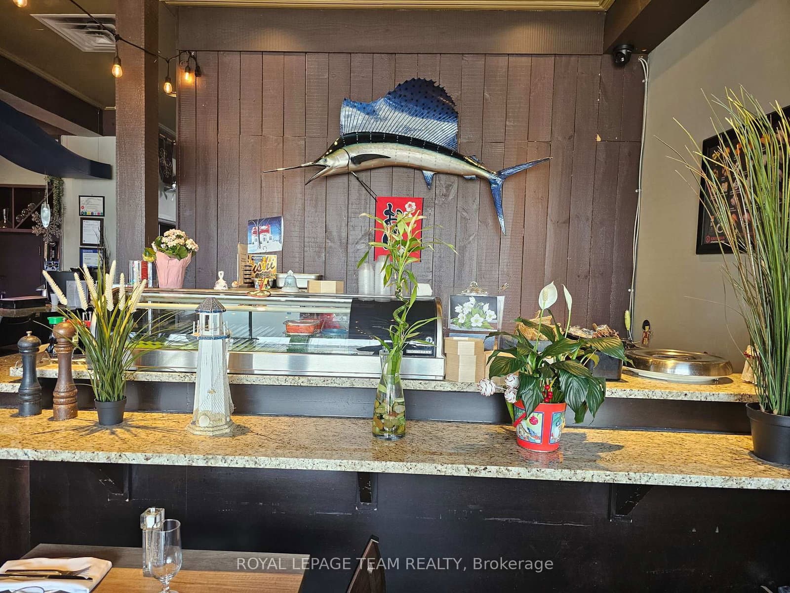 1831 Robertson Road, Ottawa, ON — photo 2