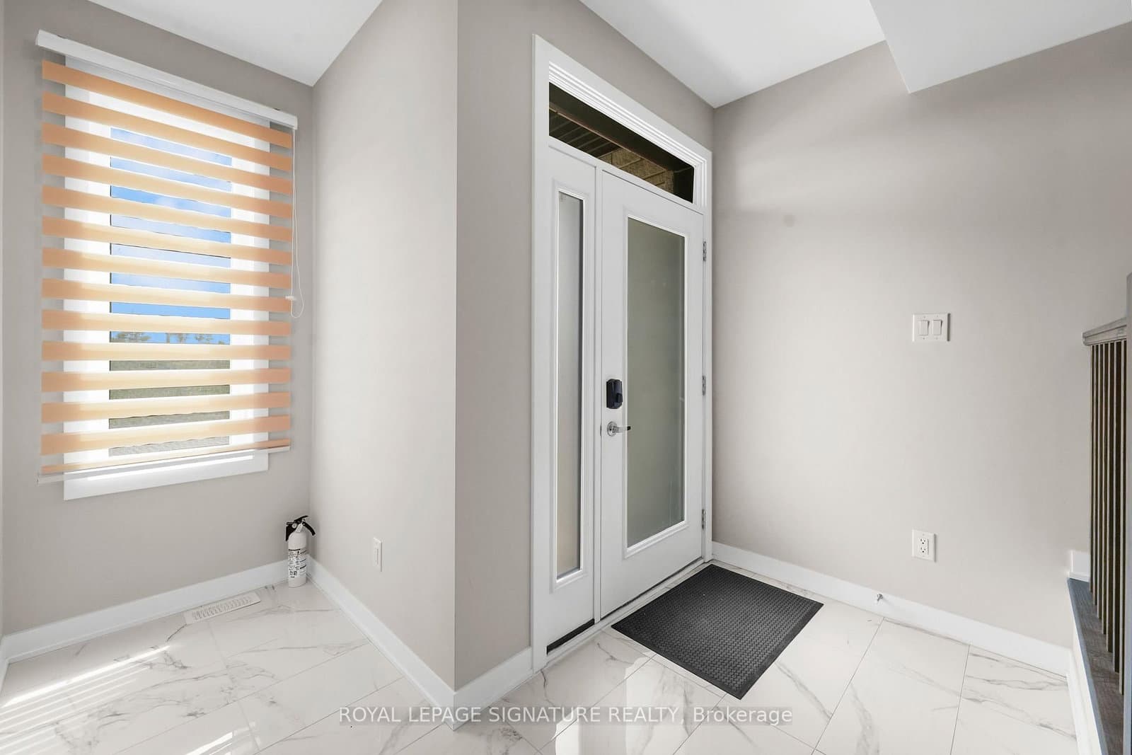 280 Sapling Grove, Ottawa, ON — photo 2