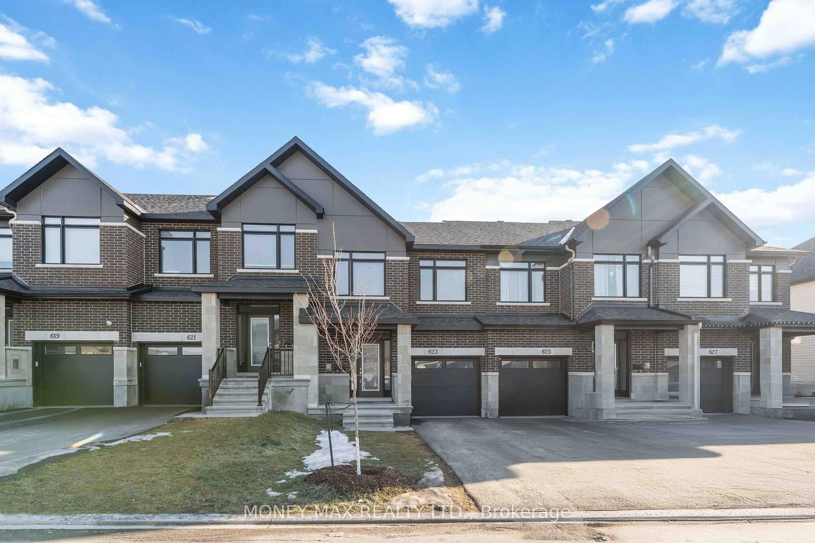 623 Knotridge Street, Orleans, ON — photo 2