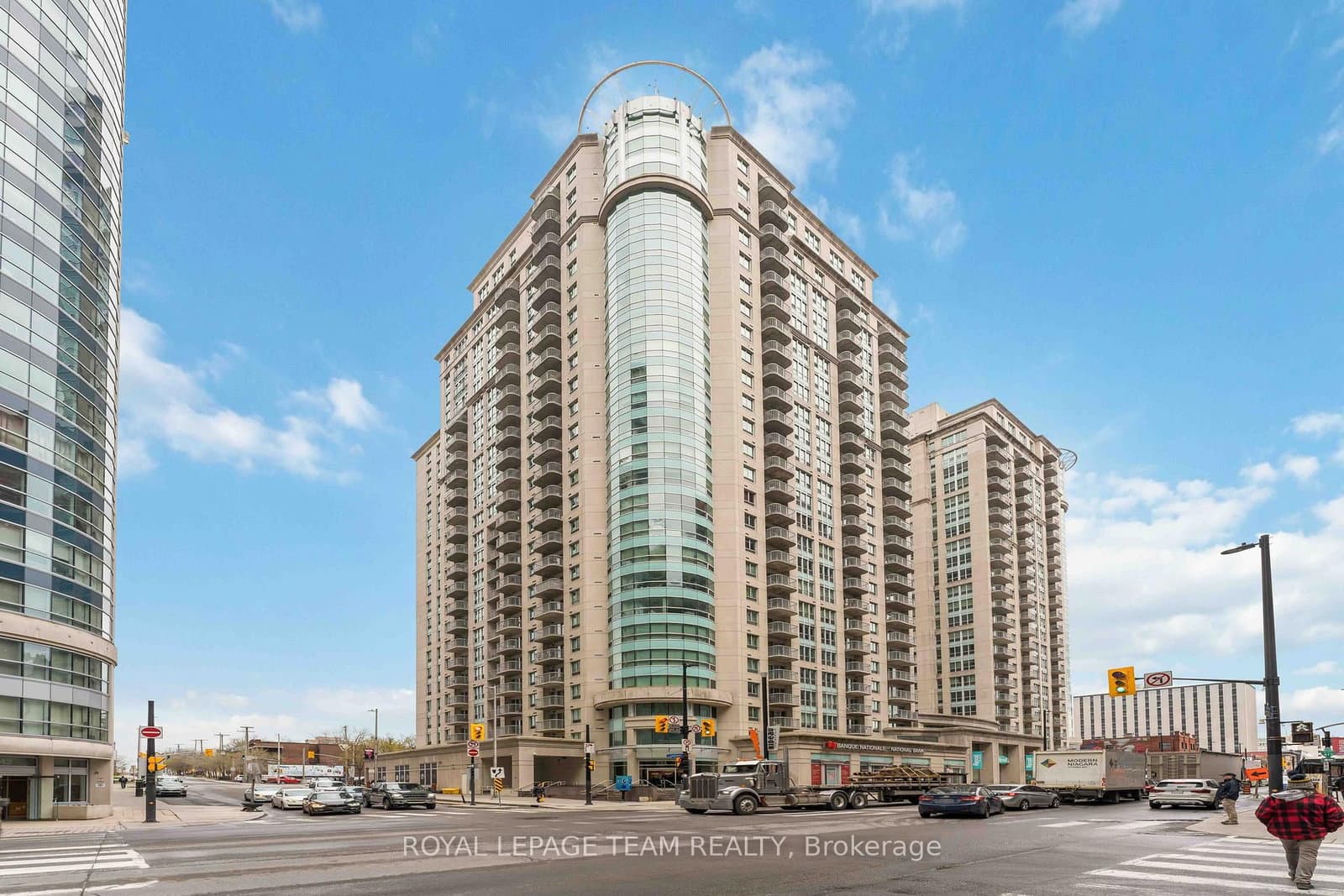 1210 - 234 RIDEAU Street, Ottawa, ON — photo 2