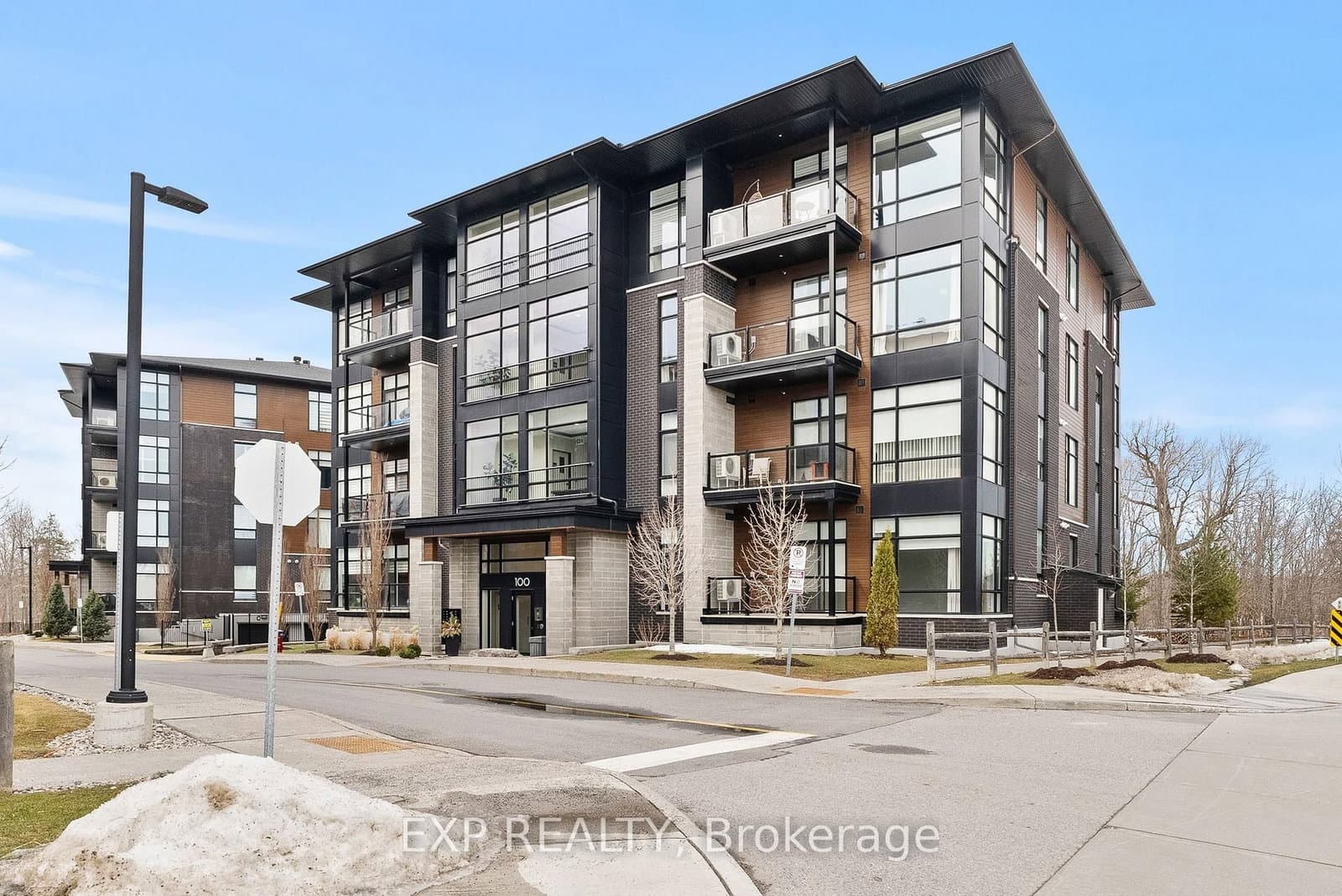 301 - 100 Cortile Private, Ottawa, ON