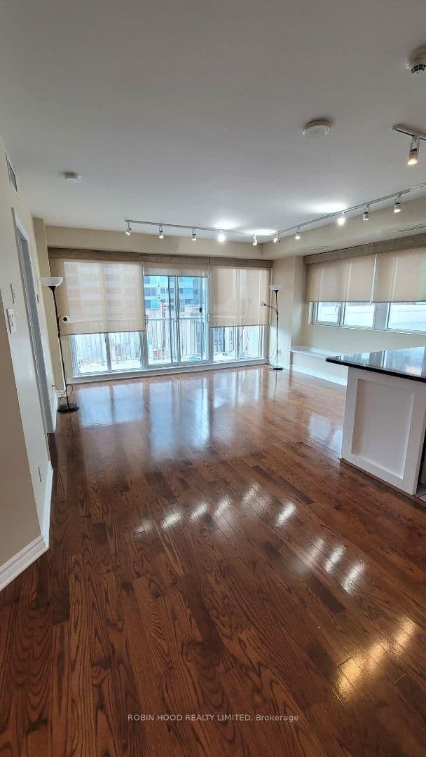 401 - 200 Rideau Street, Ottawa, ON — photo 3