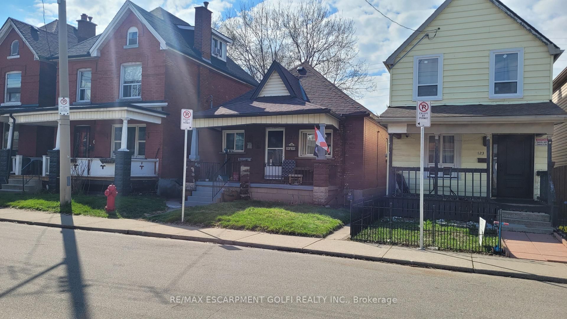 121 Gibson Avenue, Hamilton, ON