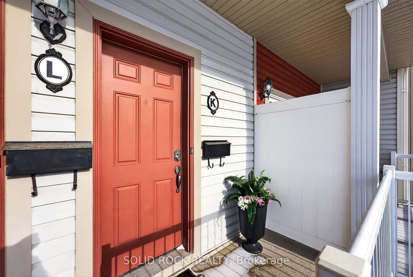 K - 101 Artesa Private, Ottawa, ON — photo 3