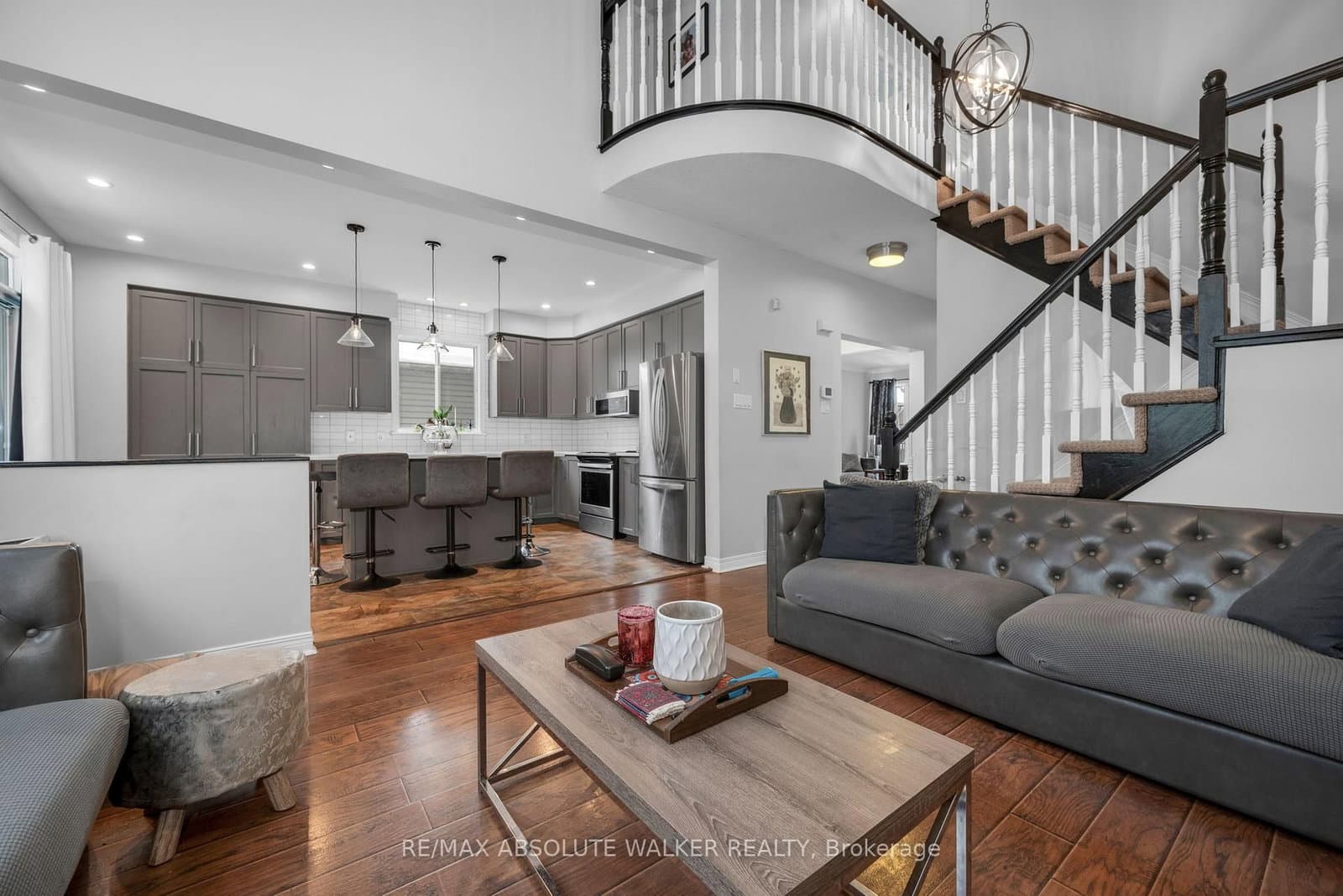 4362 Rainforest Drive, Ottawa, ON — photo 2